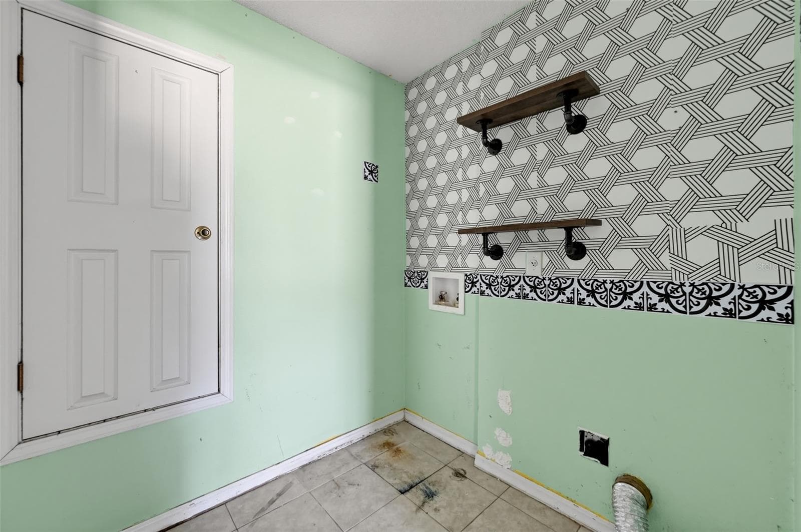 Single Family Residence at 8175 SHOOTER LN, LAUREL HILL, photo 18 of 22