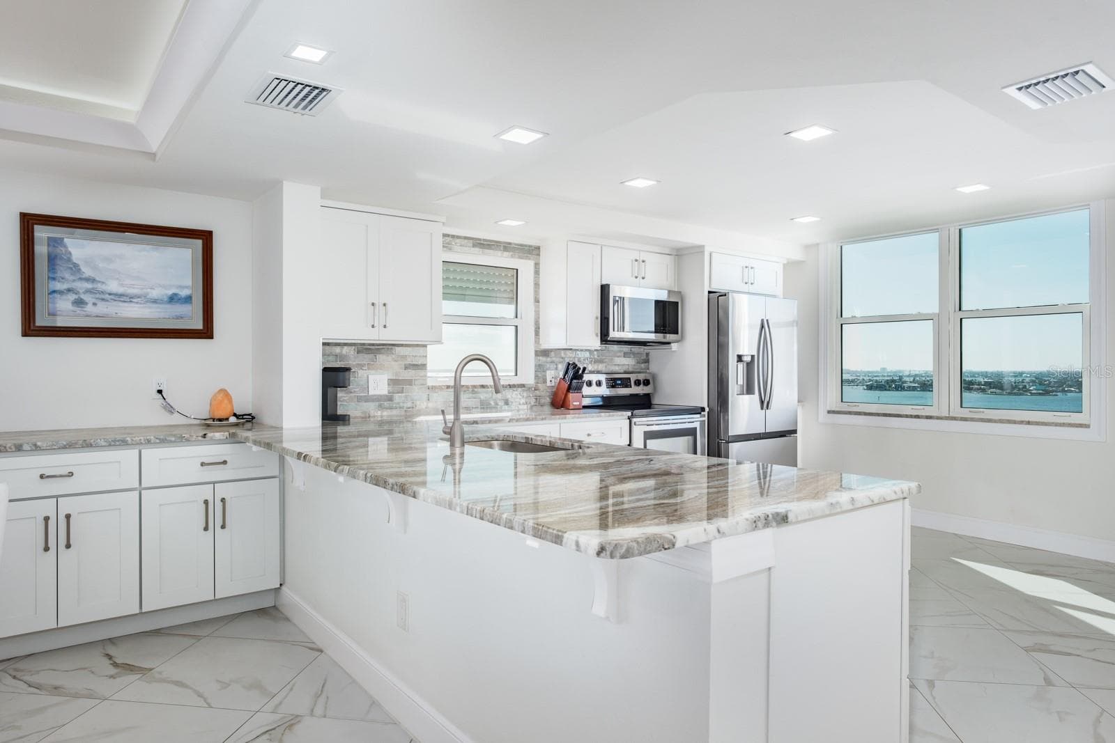 Condominium at 7300 SUN ISLAND DR S #1501, SOUTH PASADENA, photo 10 of 45