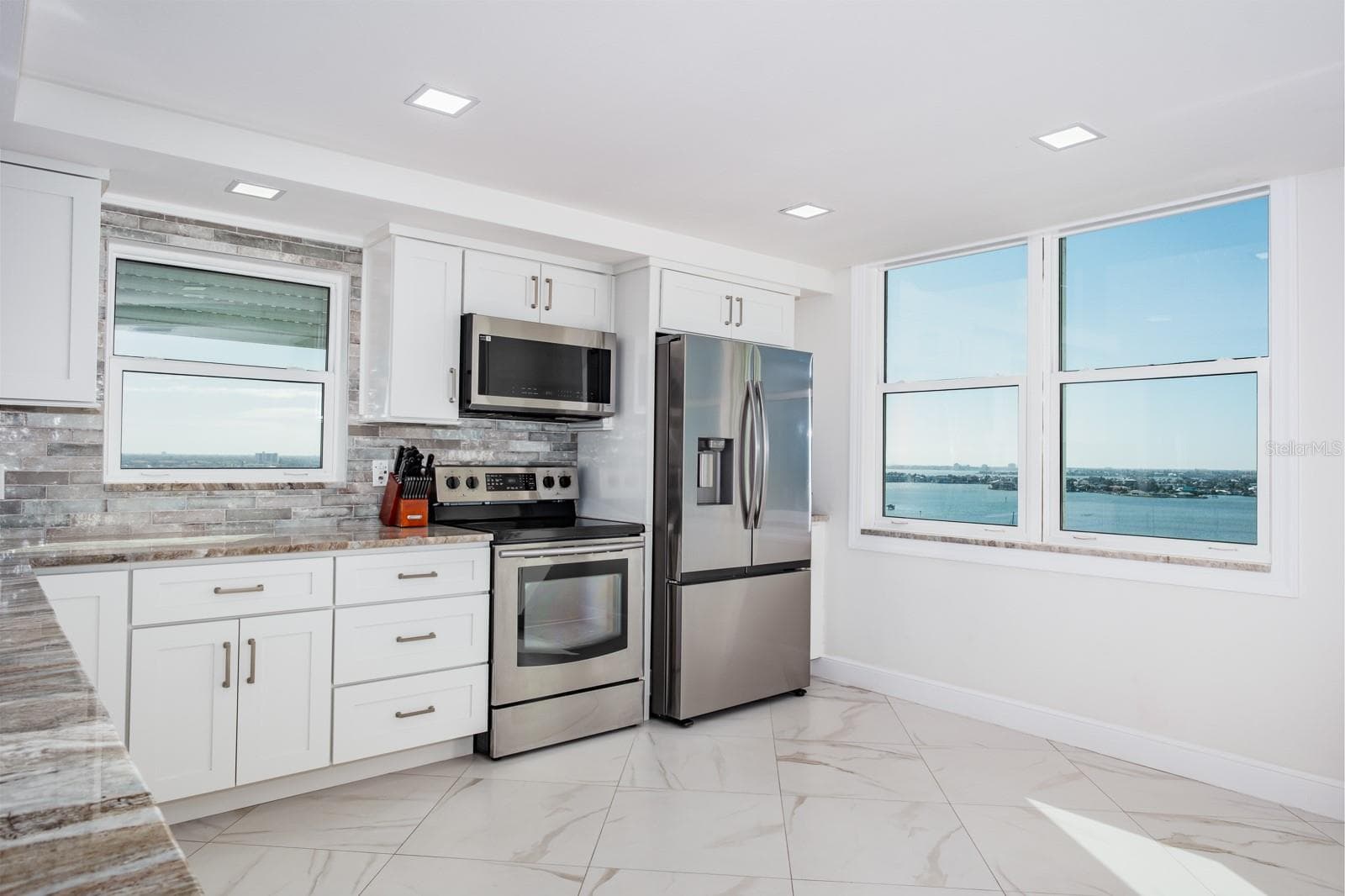 Condominium at 7300 SUN ISLAND DR S #1501, SOUTH PASADENA, photo 11 of 45