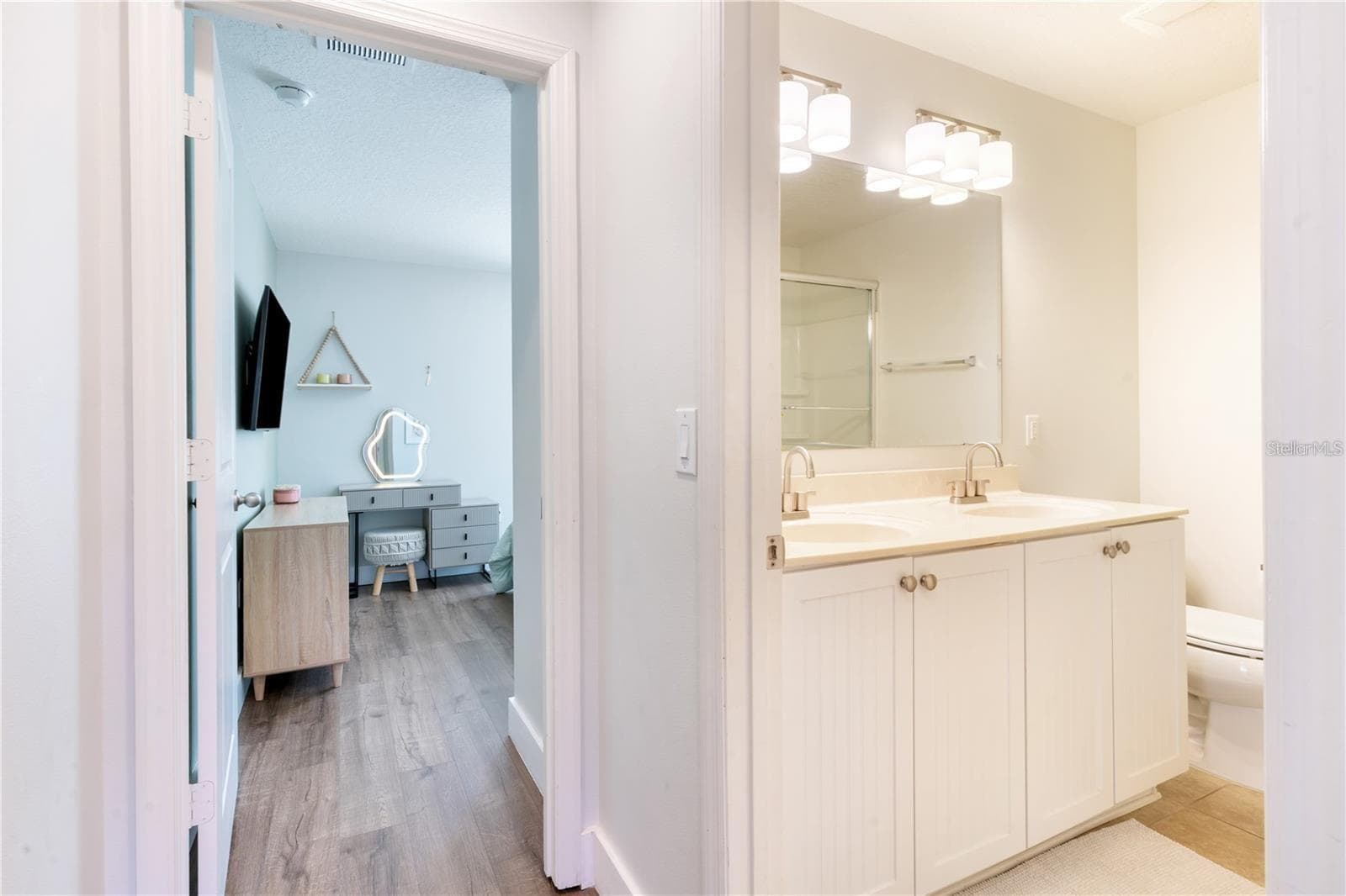 Single Family Residence at 11949 VERRAZANO DR DR, ORLANDO, photo 13 of 62