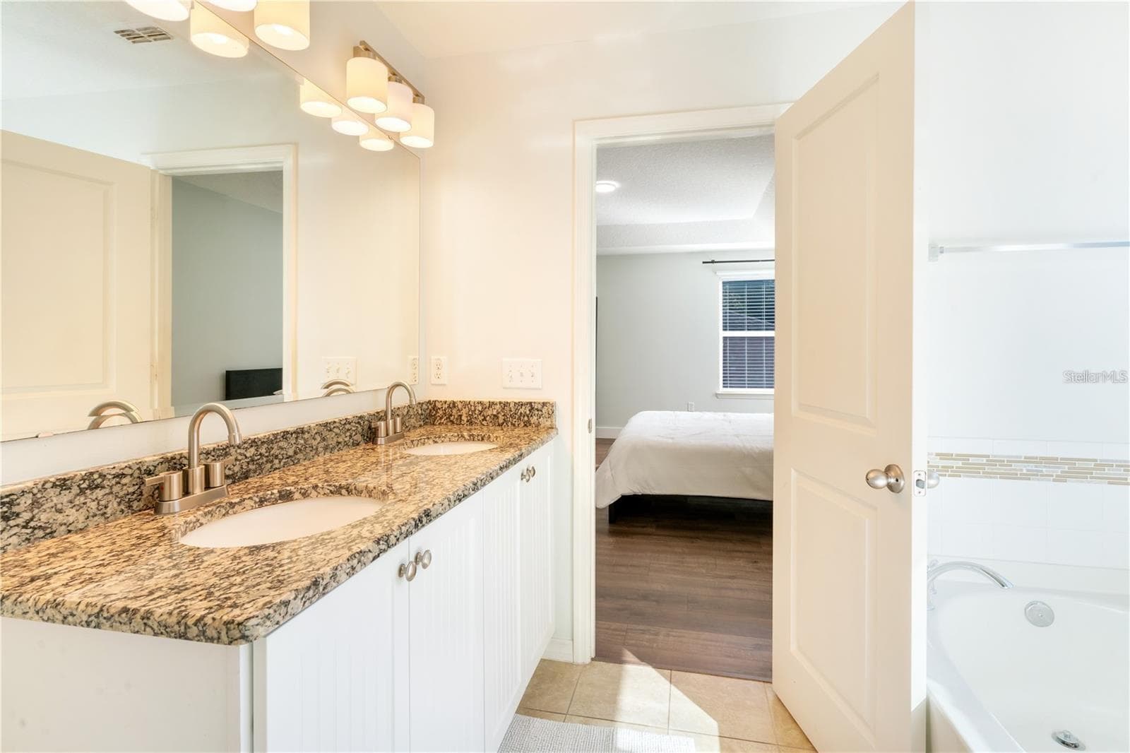 Single Family Residence at 11949 VERRAZANO DR DR, ORLANDO, photo 21 of 62