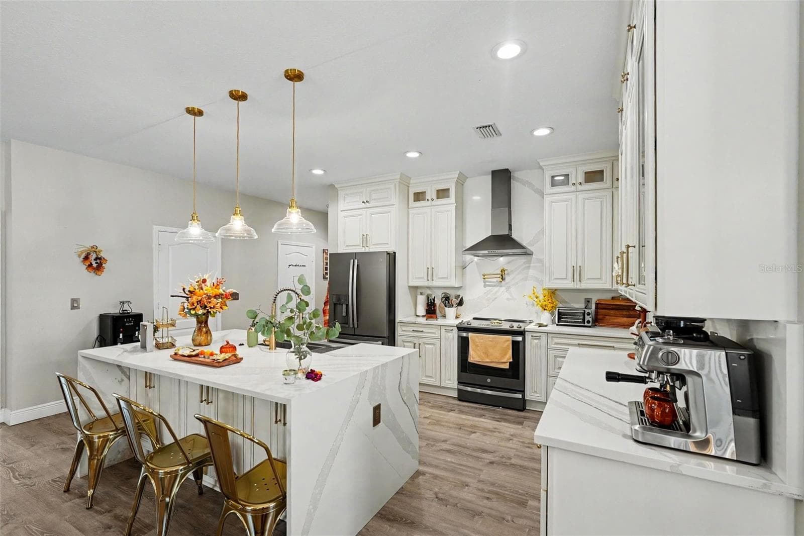 Single Family Residence at 11512 WARREN OAKS PL, RIVERVIEW, photo 6 of 37