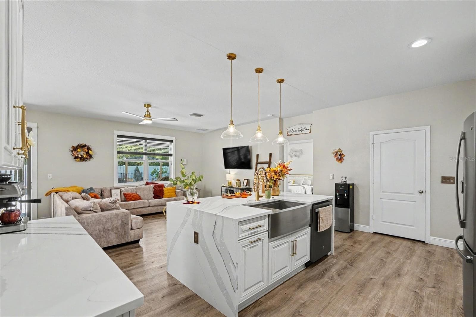 Single Family Residence at 11512 WARREN OAKS PL, RIVERVIEW, photo 8 of 37