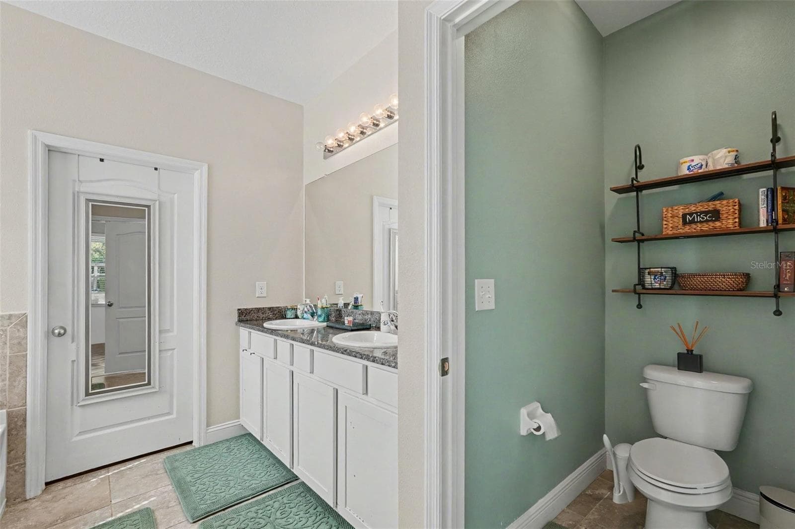 Single Family Residence at 11512 WARREN OAKS PL, RIVERVIEW, photo 12 of 37