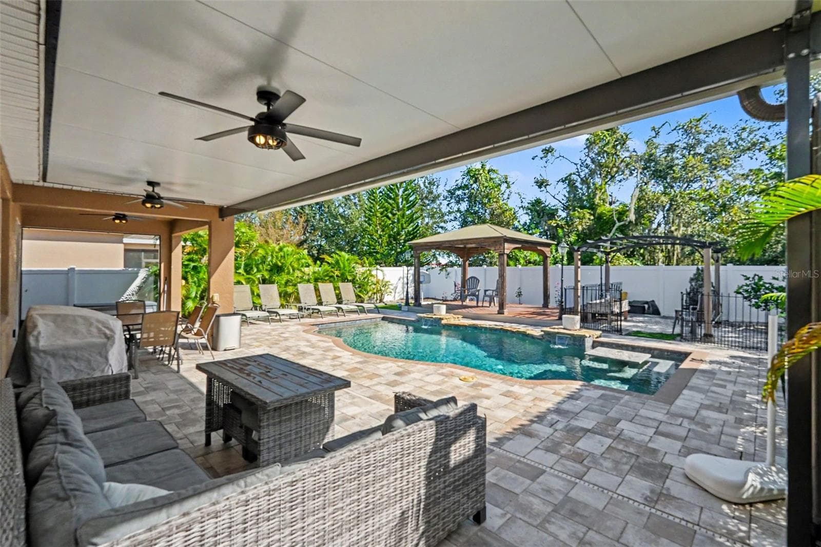 Single Family Residence at 11512 WARREN OAKS PL, RIVERVIEW, photo 14 of 37