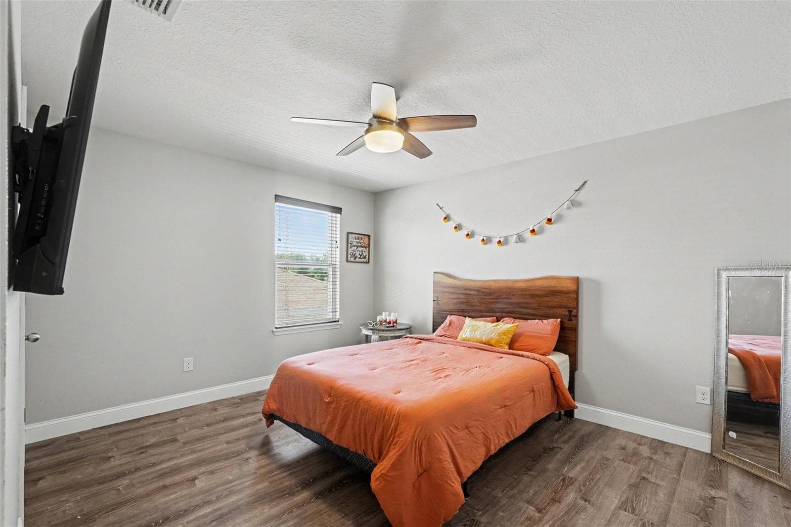Single Family Residence at 11512 WARREN OAKS PL, RIVERVIEW, photo 27 of 37