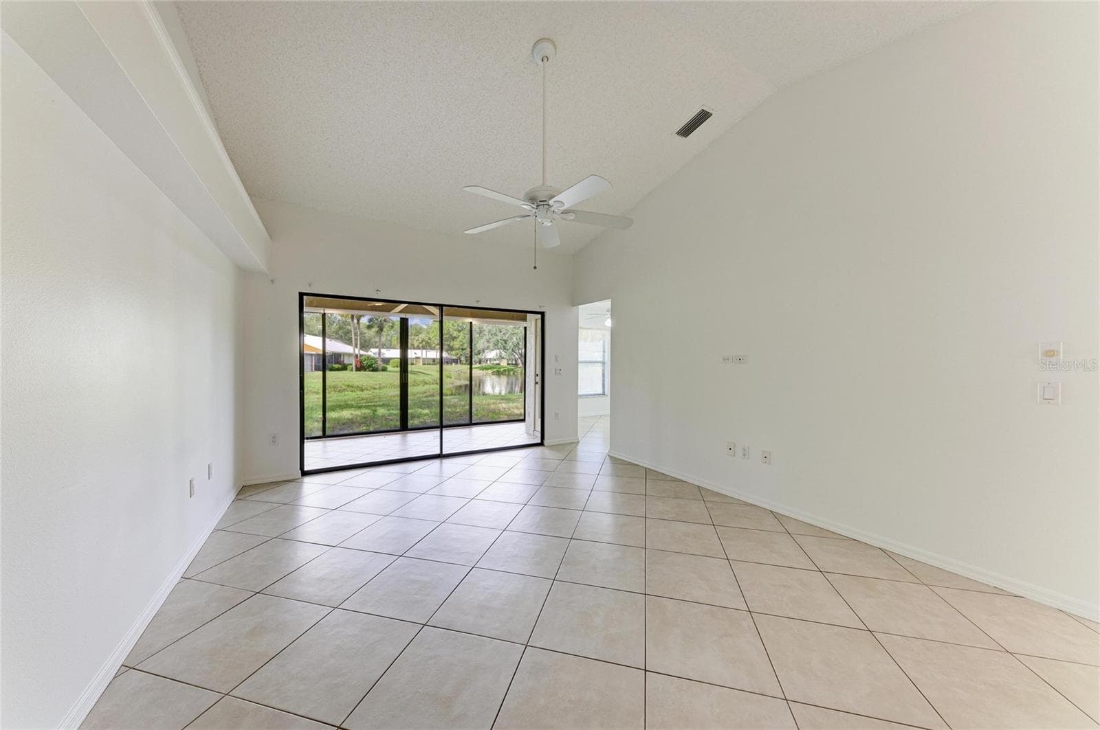 Condominium at 101 SOUTHAMPTON PL N #248, VENICE, photo 9 of 77