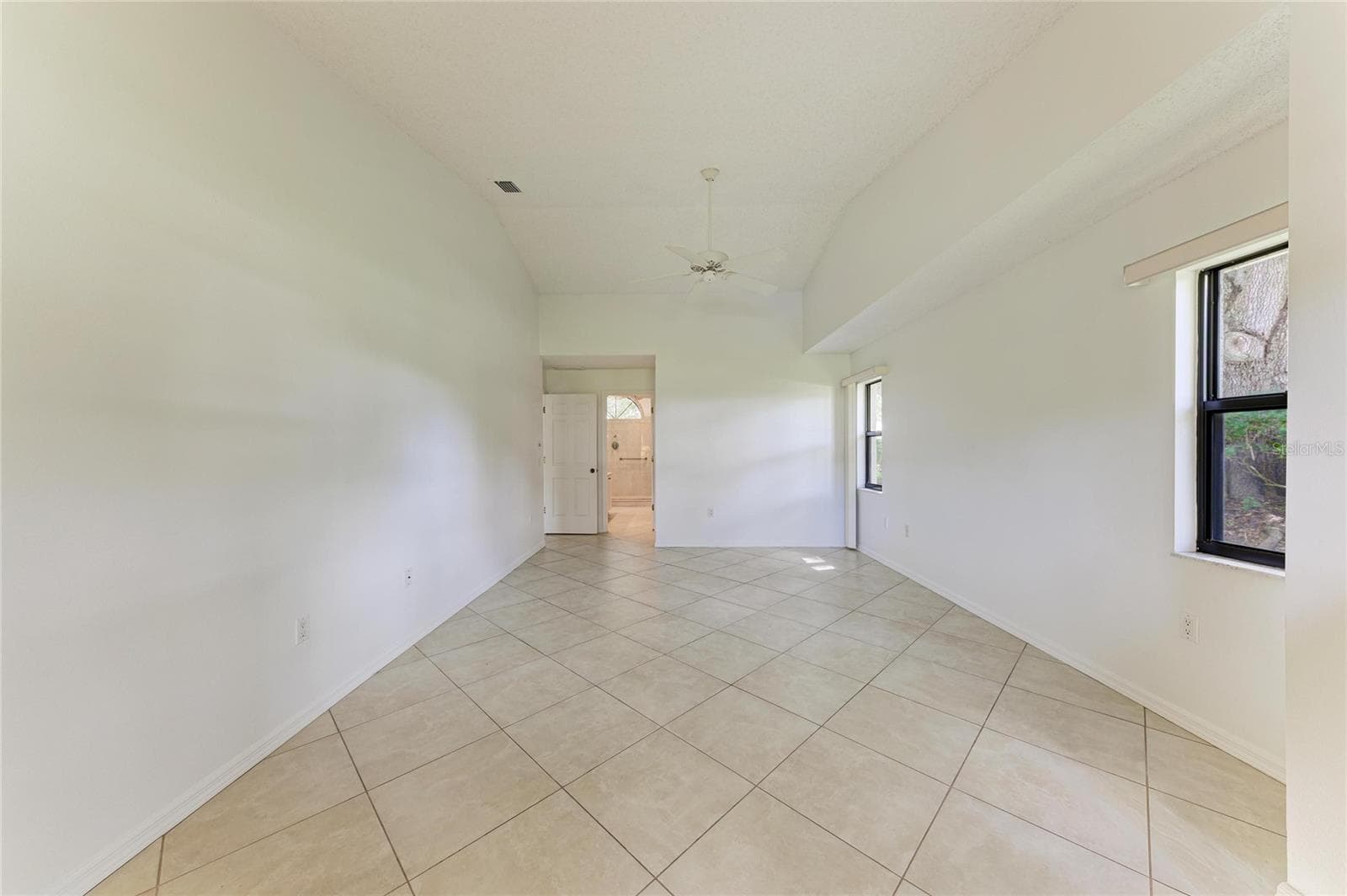 Condominium at 101 SOUTHAMPTON PL N #248, VENICE, photo 26 of 77