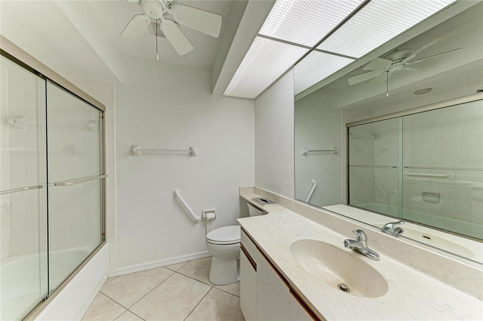 Bathroom 1 - 101 SOUTHAMPTON PL N #248, VENICE