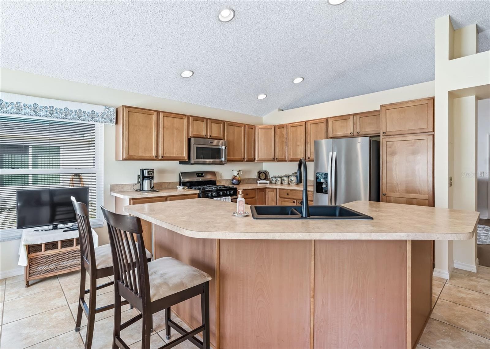 Single Family Residence at 3516 WHITING WAY, THE VILLAGES, photo 12 of 42