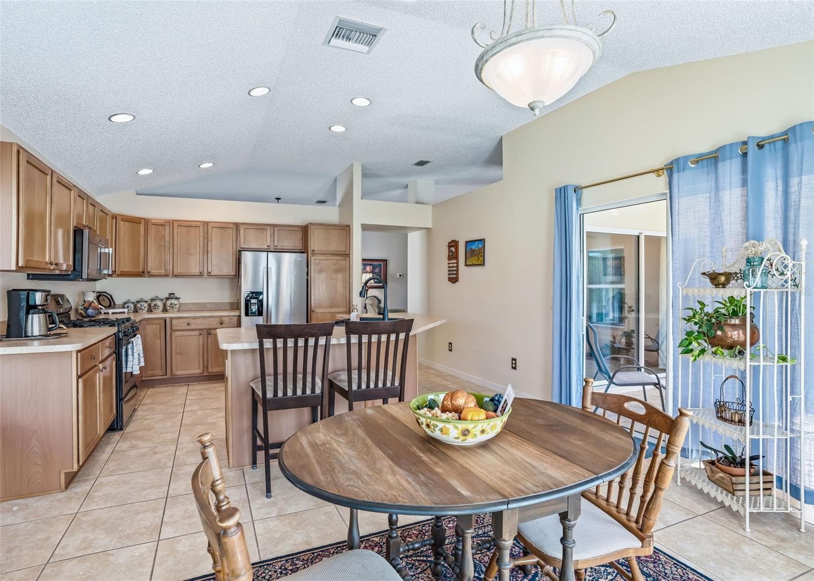 Single Family Residence at 3516 WHITING WAY, THE VILLAGES, photo 16 of 42