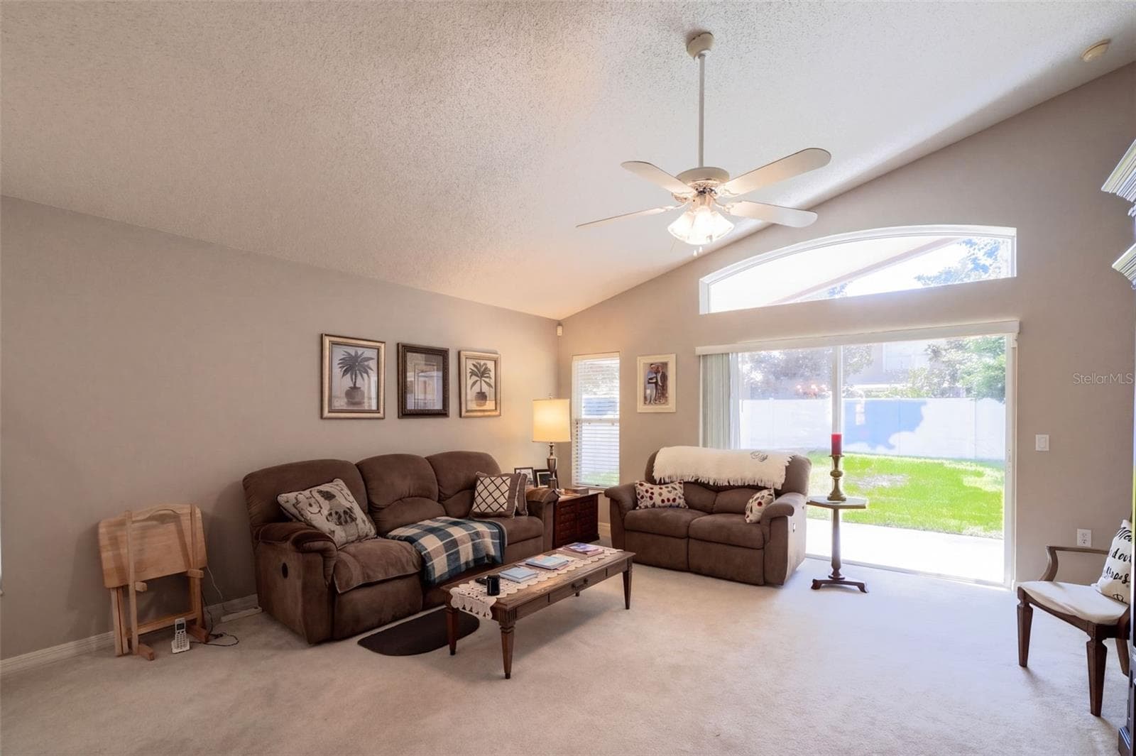 Single Family Residence at 8352 LAKE AMHURST TRL, ORLANDO, photo 12 of 39