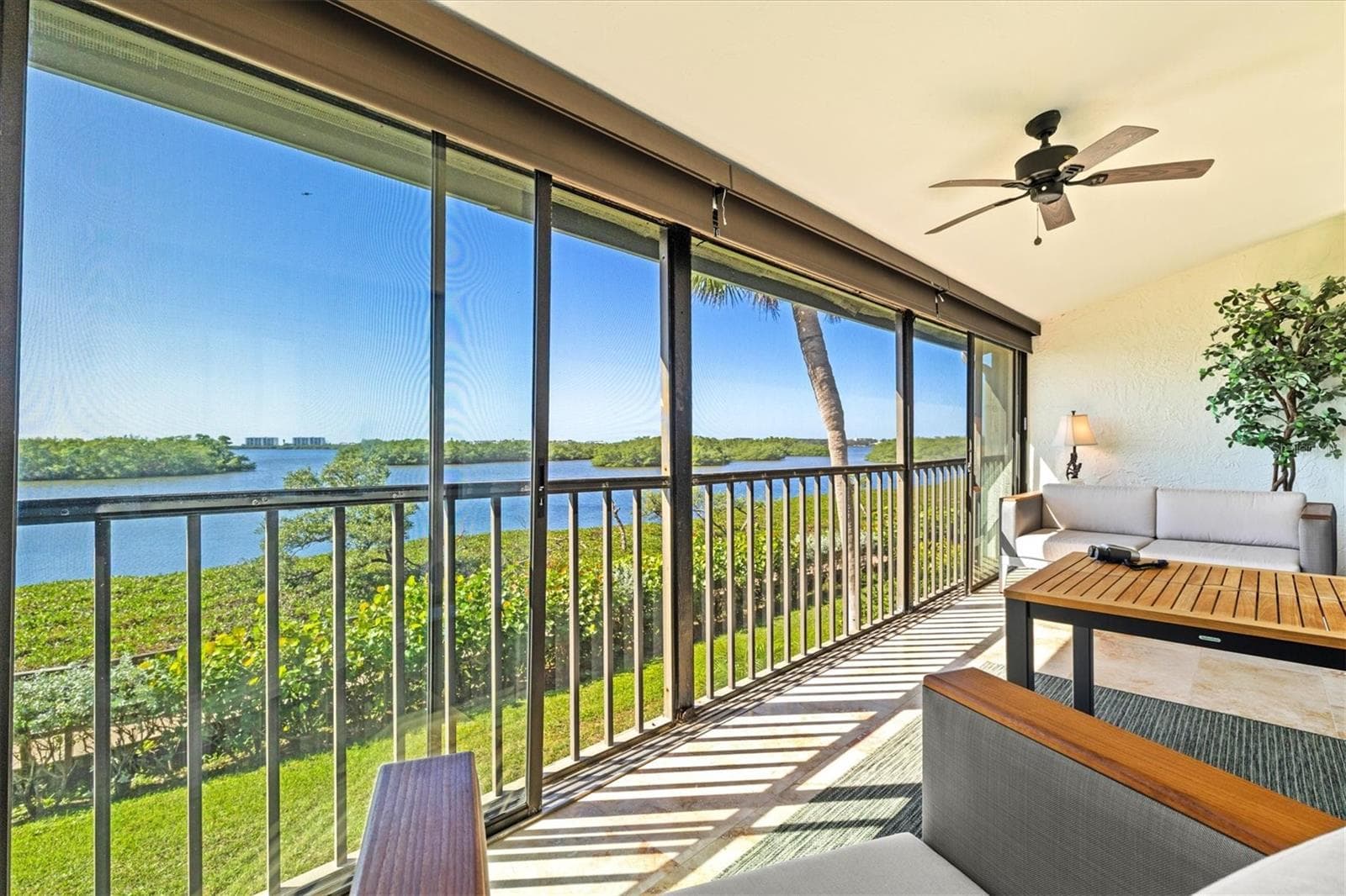 Condominium at 1518 PELICAN POINT DR #257, SARASOTA, photo 43 of 54