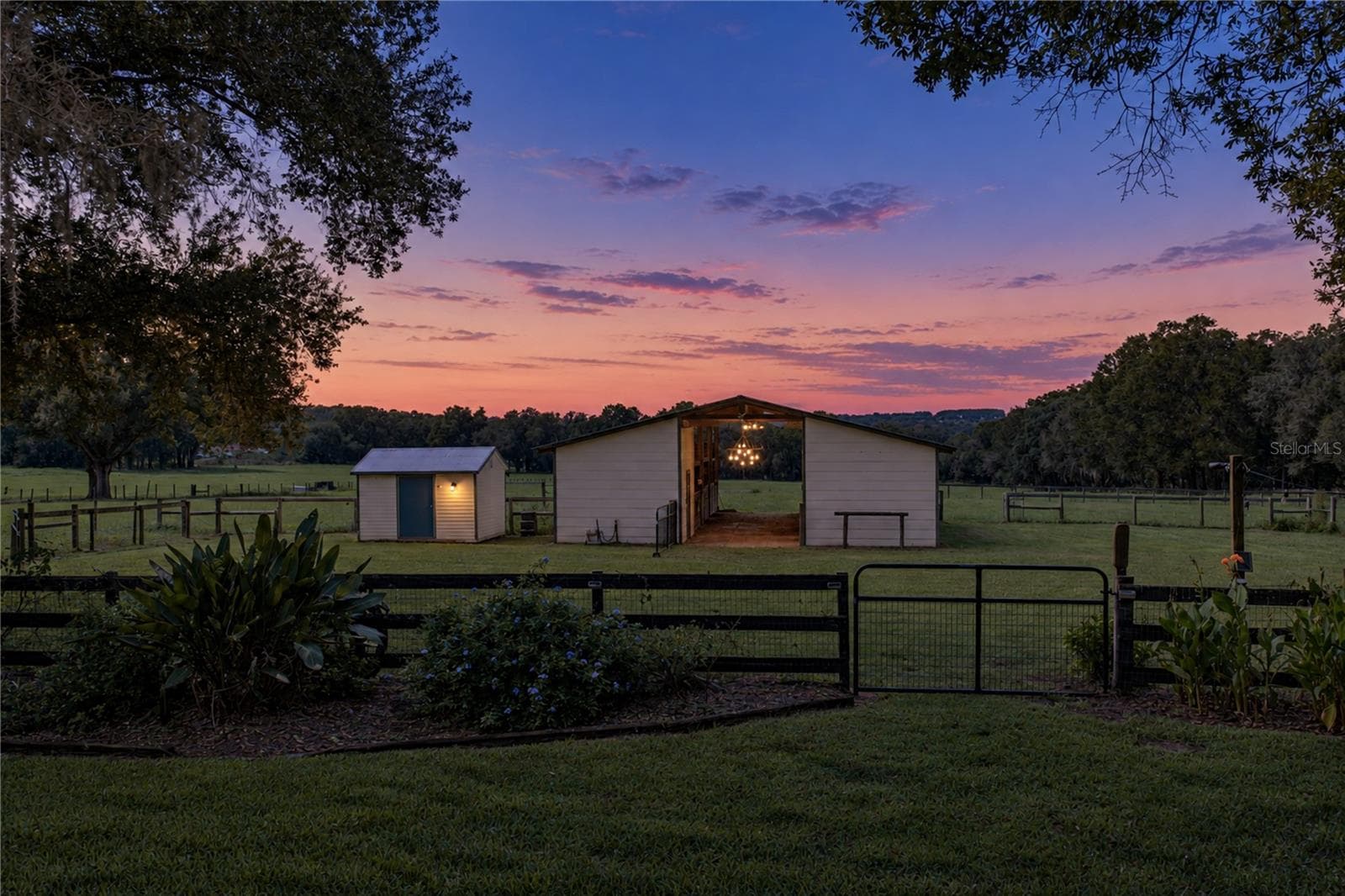Single Family Residence at 36628 BLANTON RD, DADE CITY, photo 2 of 67