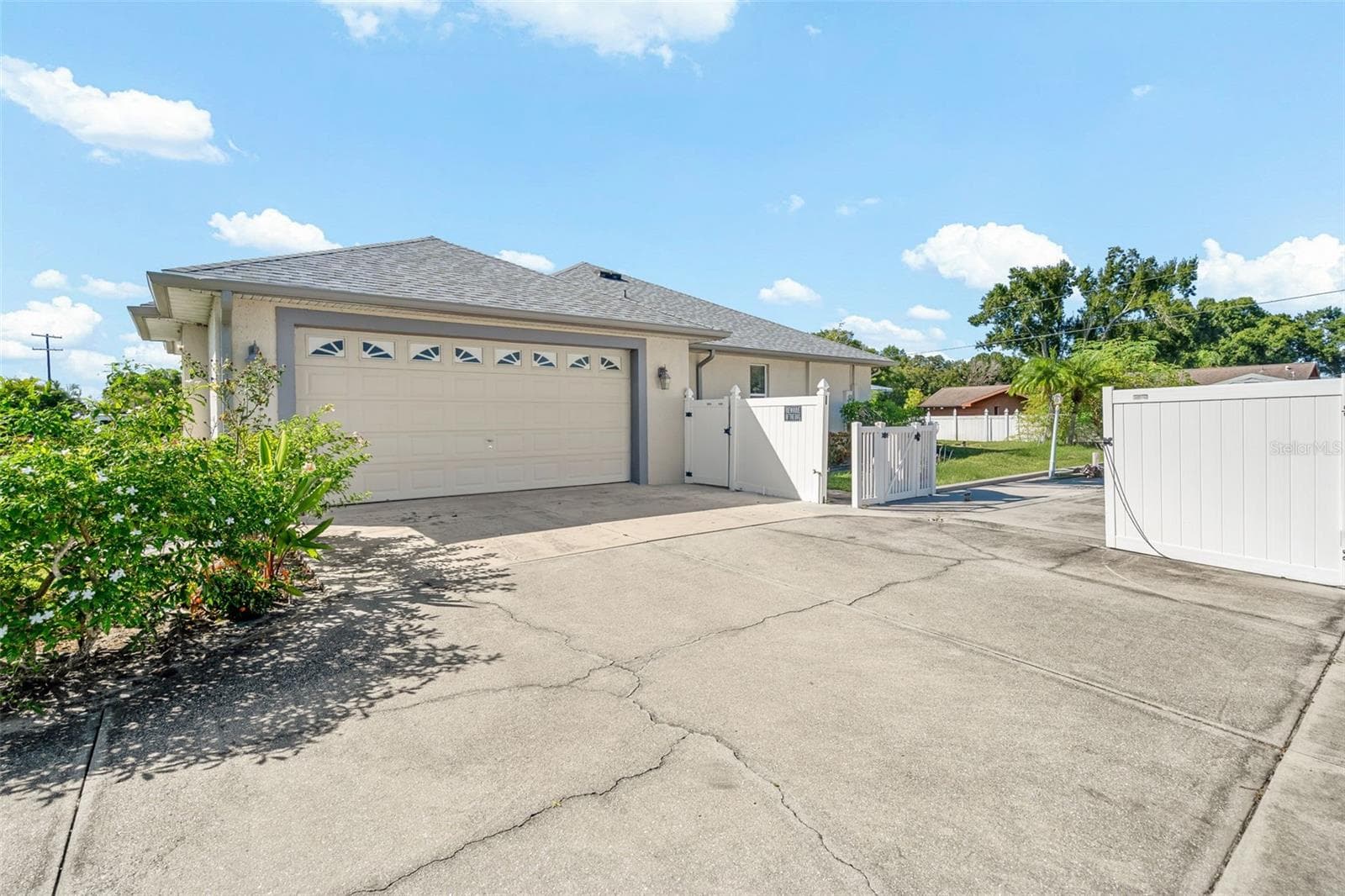 Single Family Residence at 3806 69TH ST E, PALMETTO, photo 3 of 36
