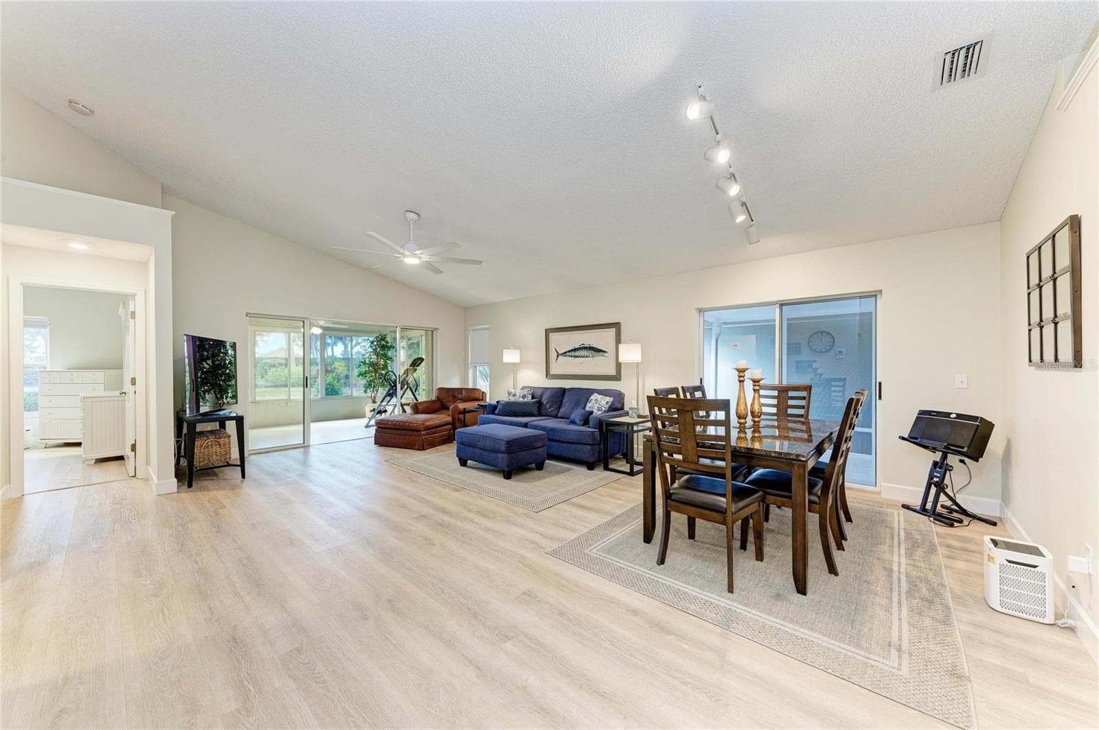 Condominium at 729 BRIGHTSIDE CRESCENT DR #33, VENICE, photo 12 of 86