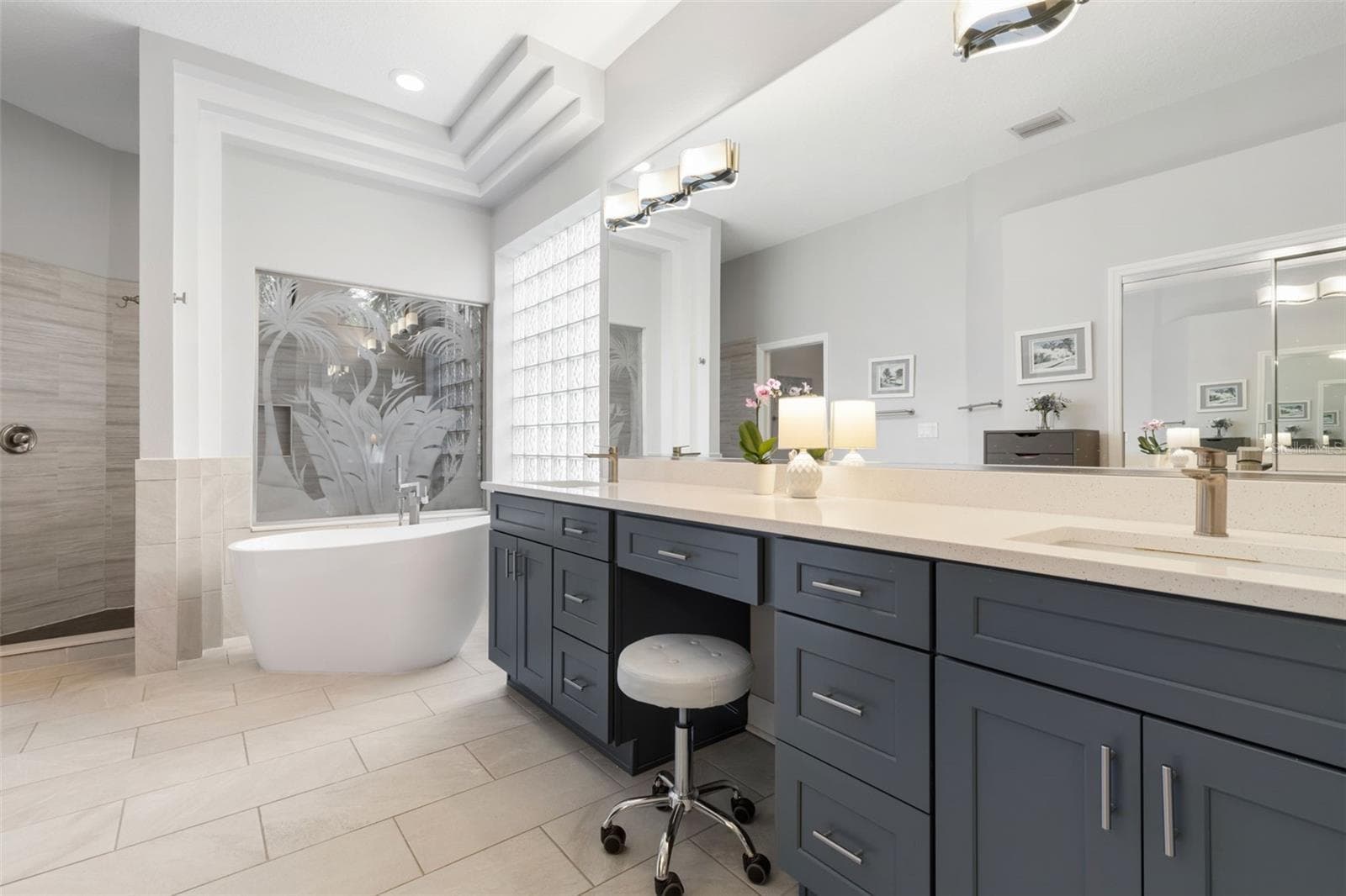 Updated Primary Bath - 47 EASTLAKE DR, PALM COAST