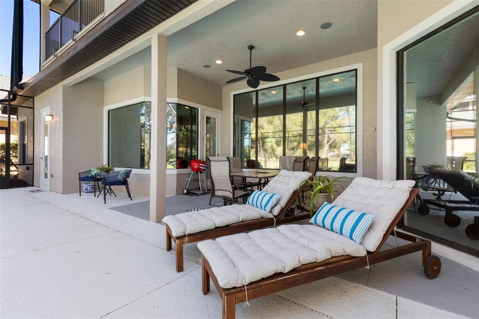 Nice Undercover Space - 47 EASTLAKE DR, PALM COAST