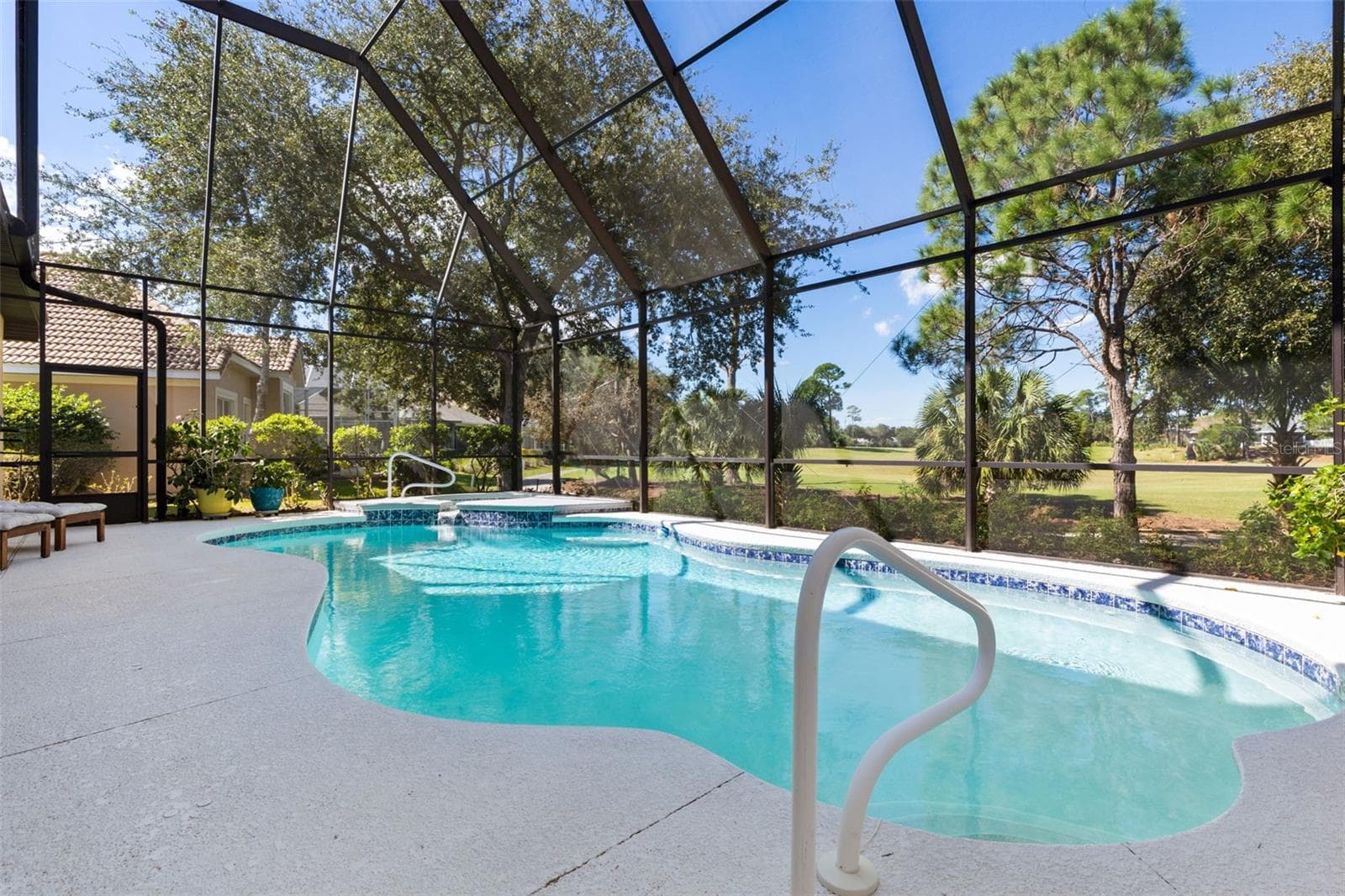 Exceptionally Maintained - 47 EASTLAKE DR, PALM COAST