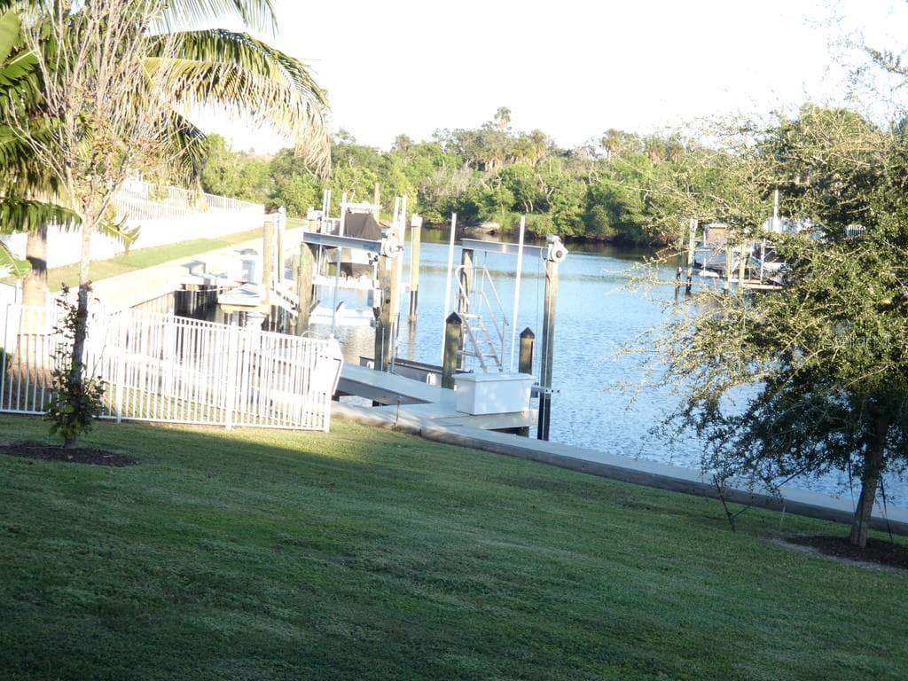 Single Family Residence at 958 SIGNET DR, APOLLO BEACH, photo 53 of 61