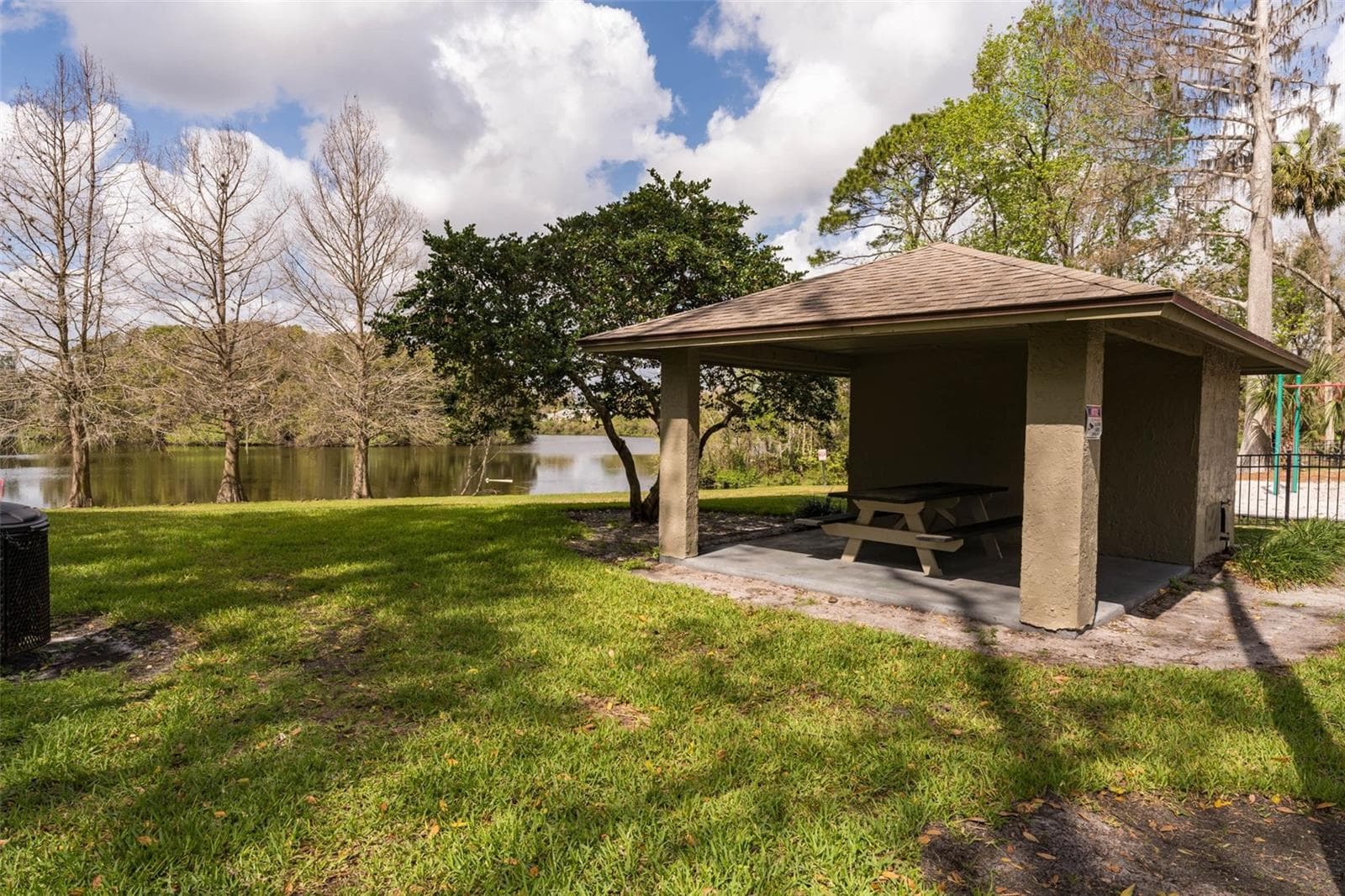 Townhouse at 702 GLASGOW CT, WINTER SPRINGS, photo 24 of 28