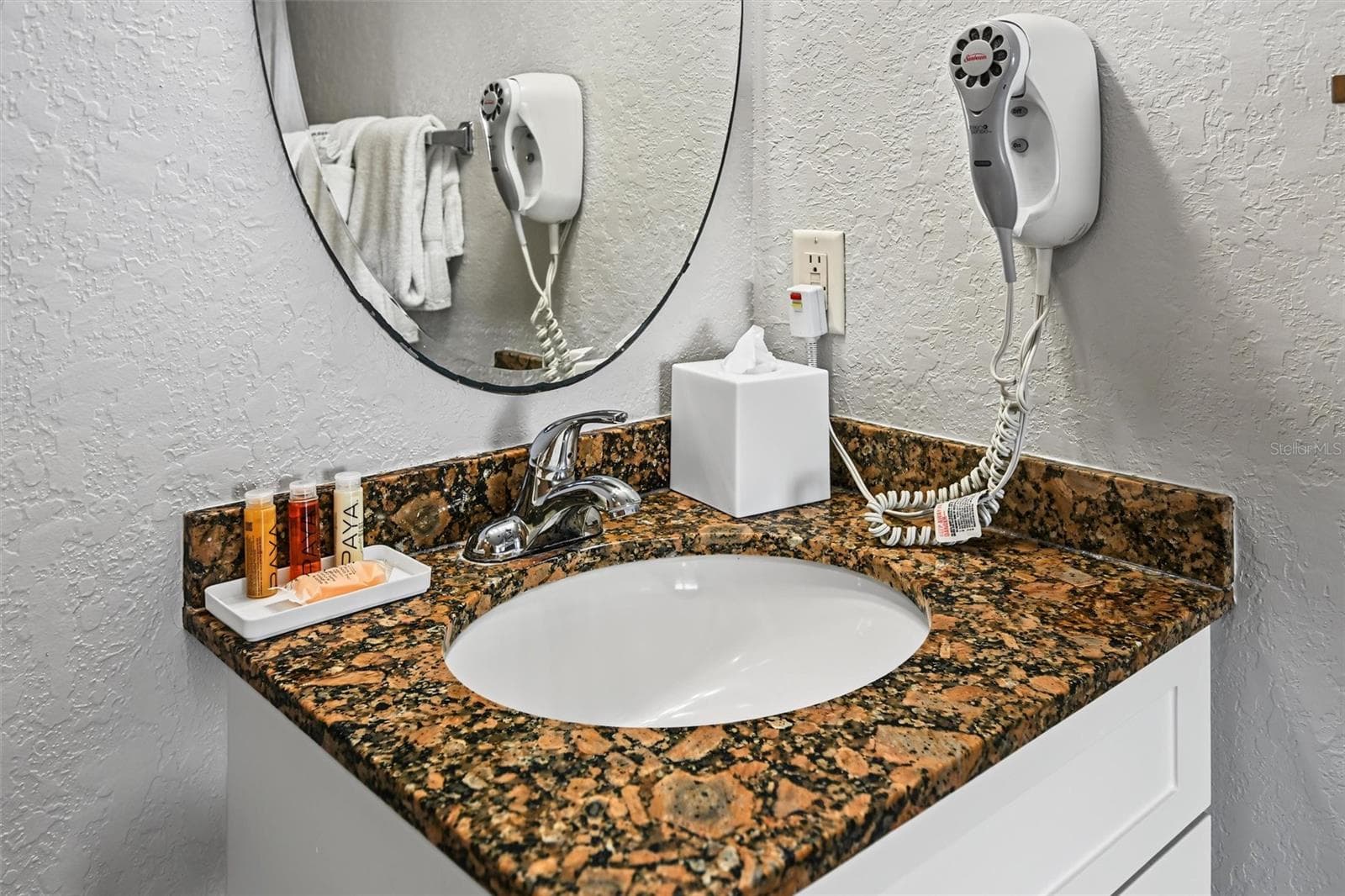 Condo - Hotel at 12000 GULF BLVD #513S, TREASURE ISLAND, photo 33 of 61
