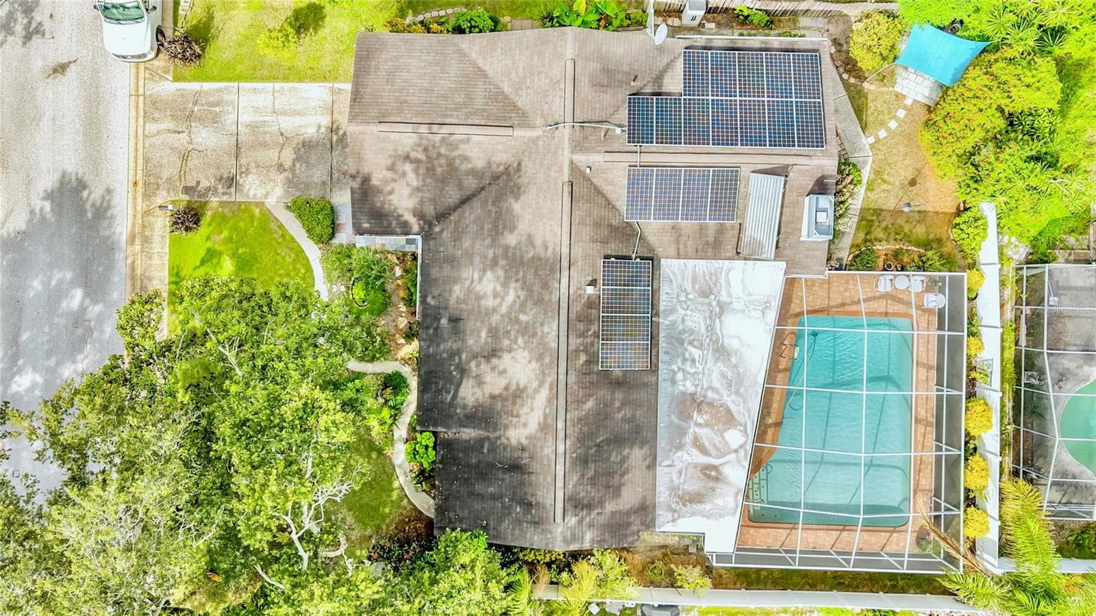 Solar array is fully paid, resulting in big savings for buyer - 3120 SWAN LN, SAFETY HARBOR