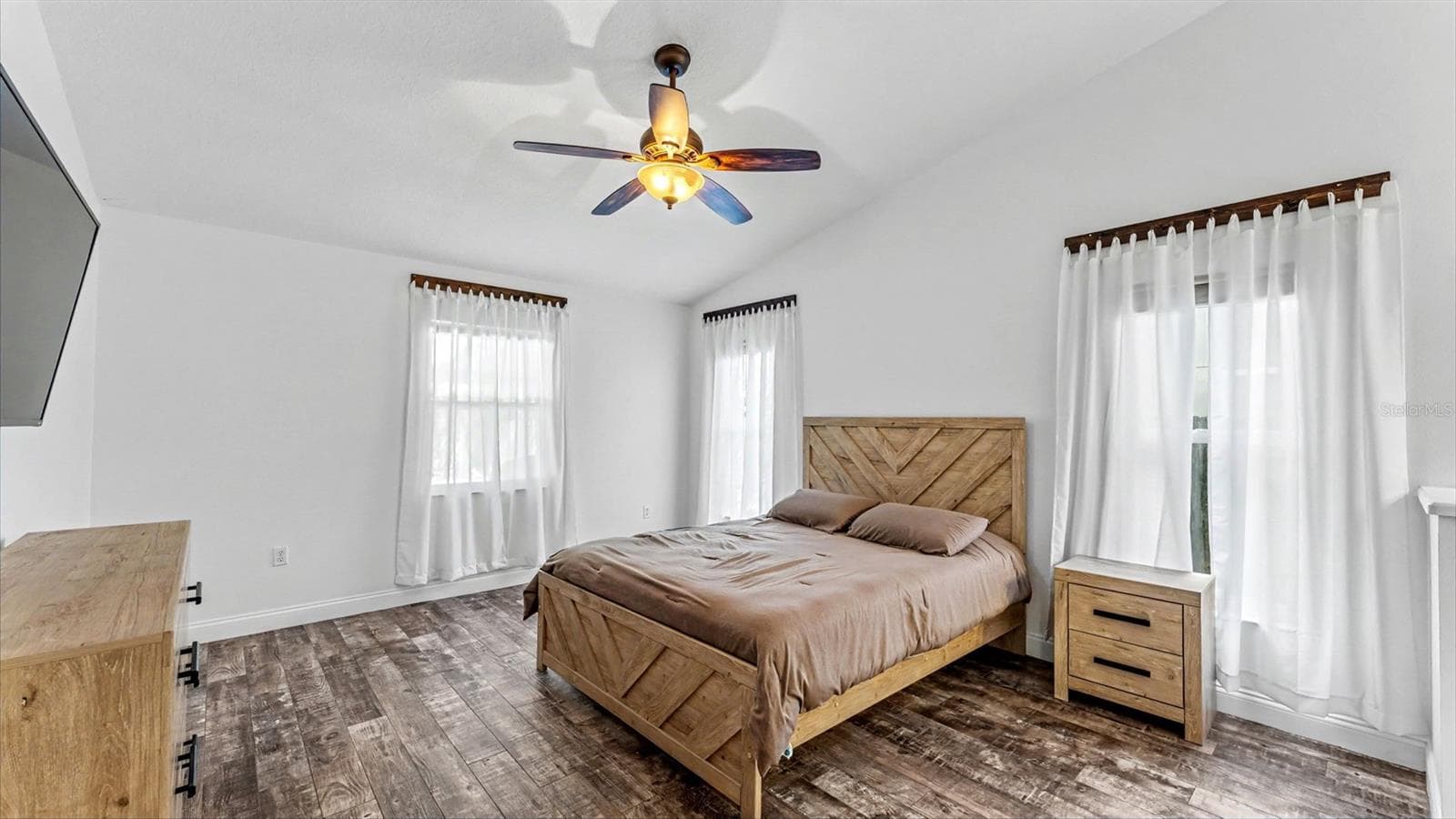 Single Family Residence at 2314 EASTMEADOWS CT, LAKELAND, photo 16 of 51