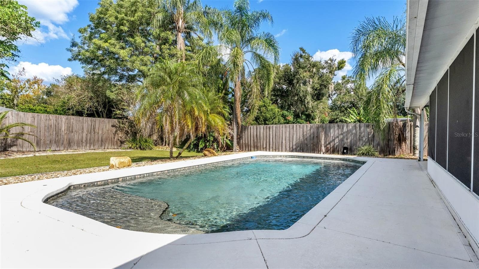 Single Family Residence at 2314 EASTMEADOWS CT, LAKELAND, photo 38 of 51