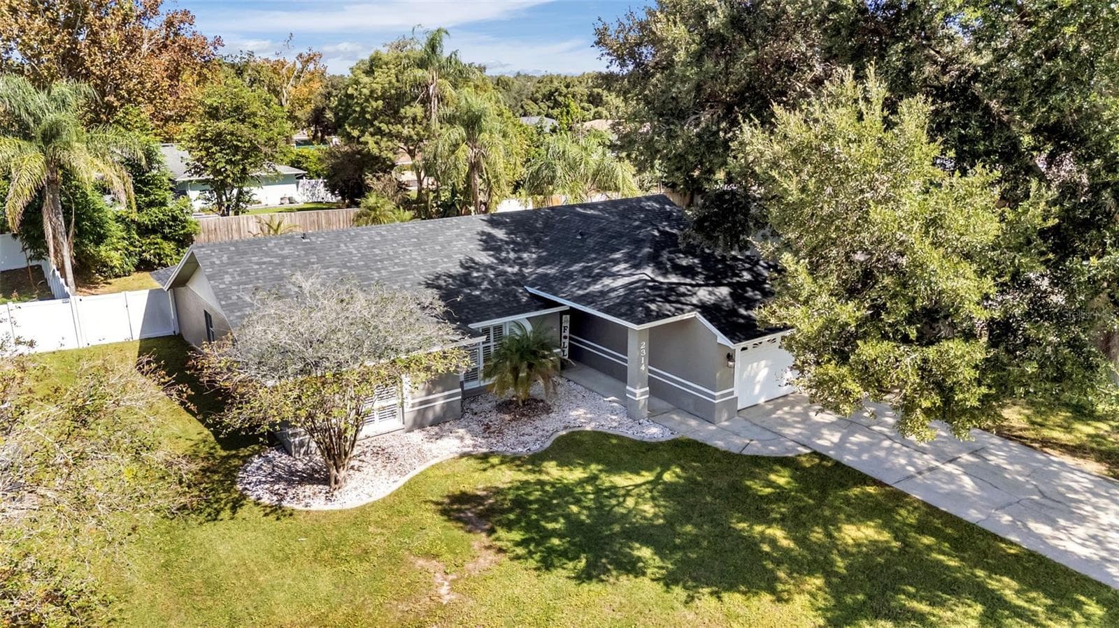 Single Family Residence at 2314 EASTMEADOWS CT, LAKELAND, photo 42 of 51