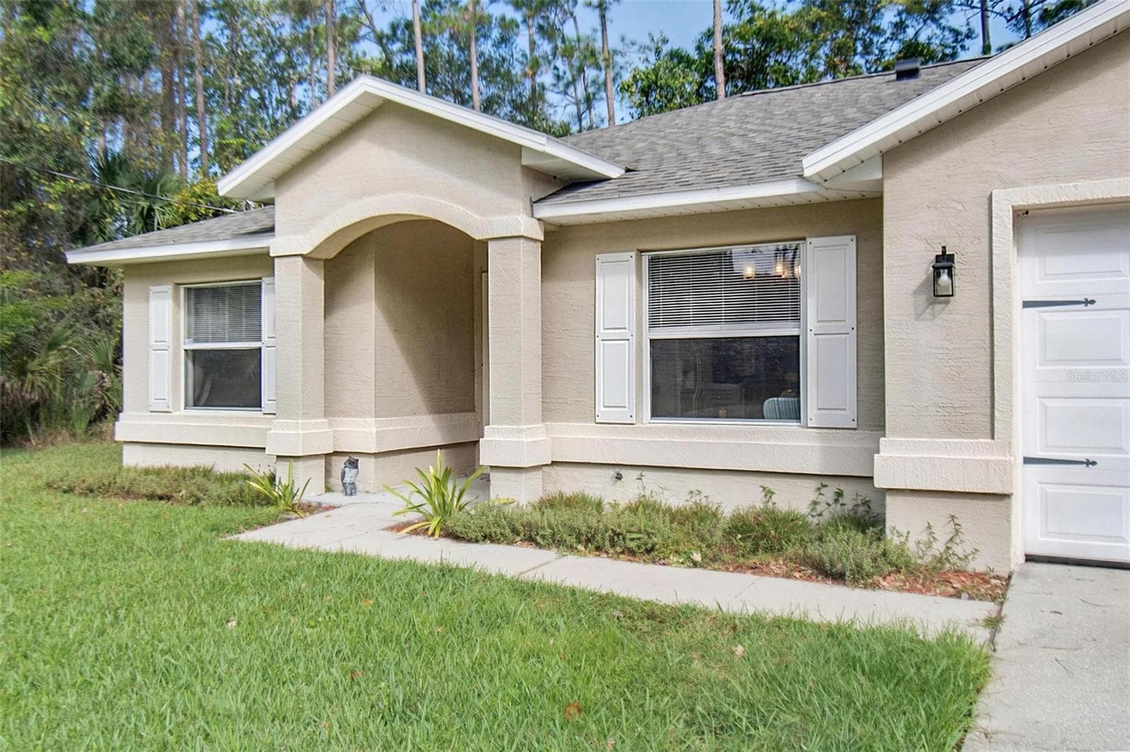 Single Family Residence at 40 RYMER LN, PALM COAST, photo 4 of 39