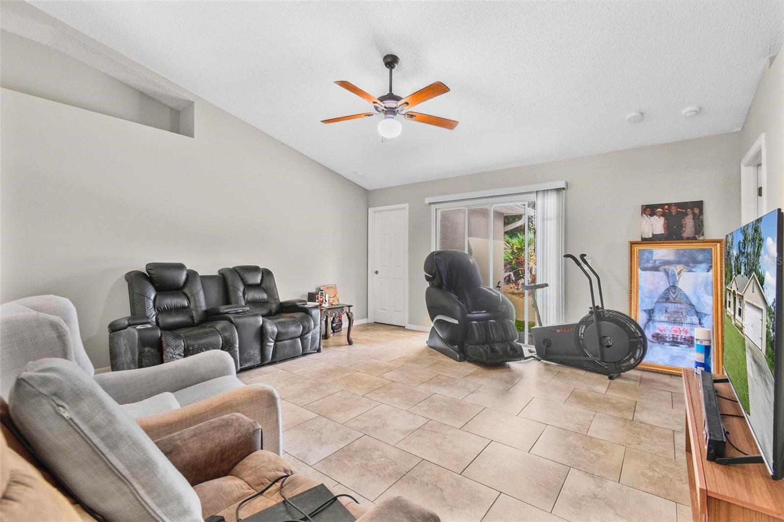 Single Family Residence at 40 RYMER LN, PALM COAST, photo 10 of 39