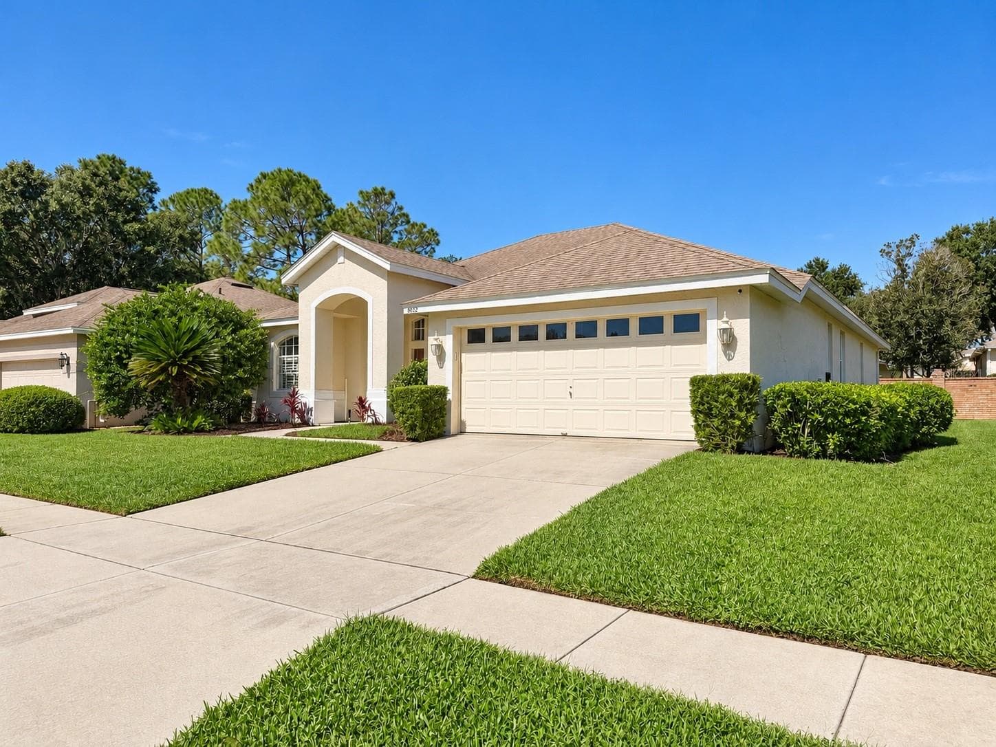 Single Family Residence at 8032 PINE HOLLOW DR, MOUNT DORA, photo 4 of 55