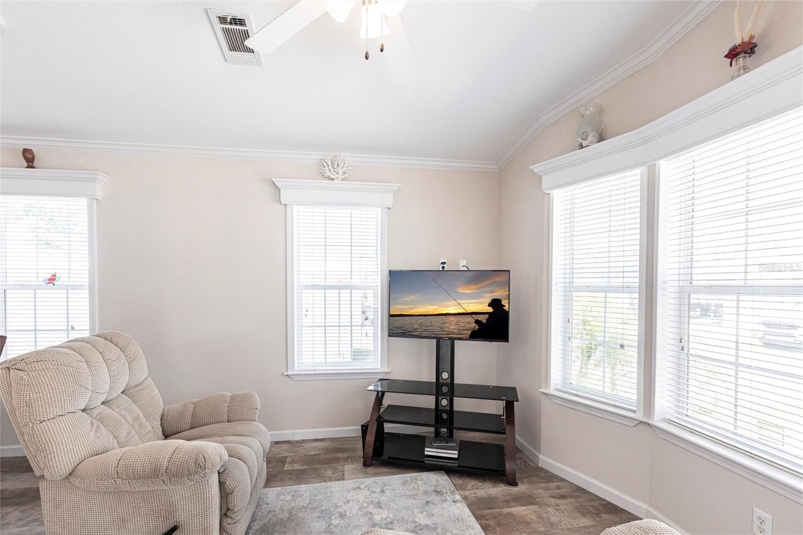 Ample windows for natural lighting - 1329 TROUT, PUNTA GORDA