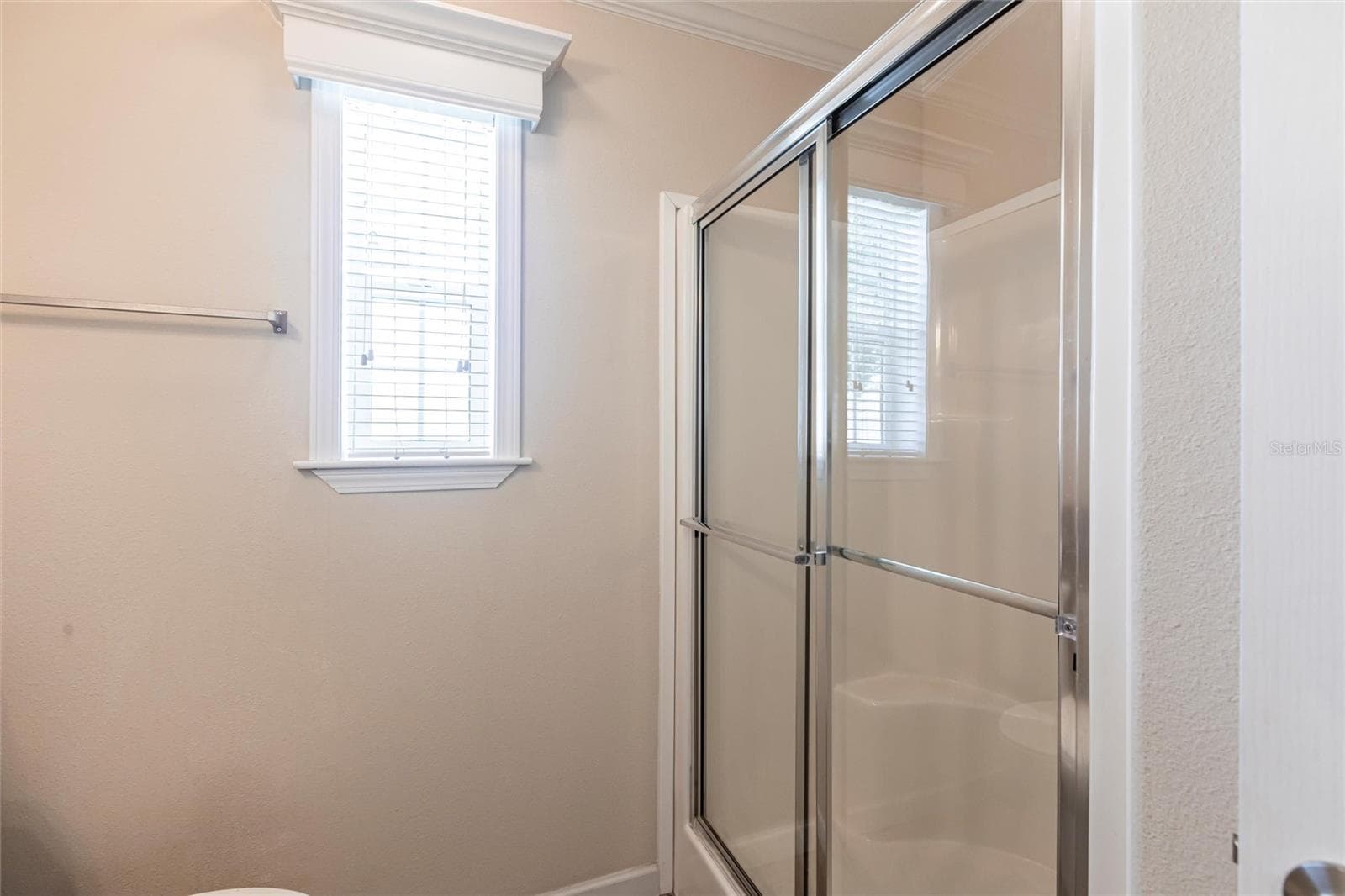 Walk-in shower - 1329 TROUT, PUNTA GORDA