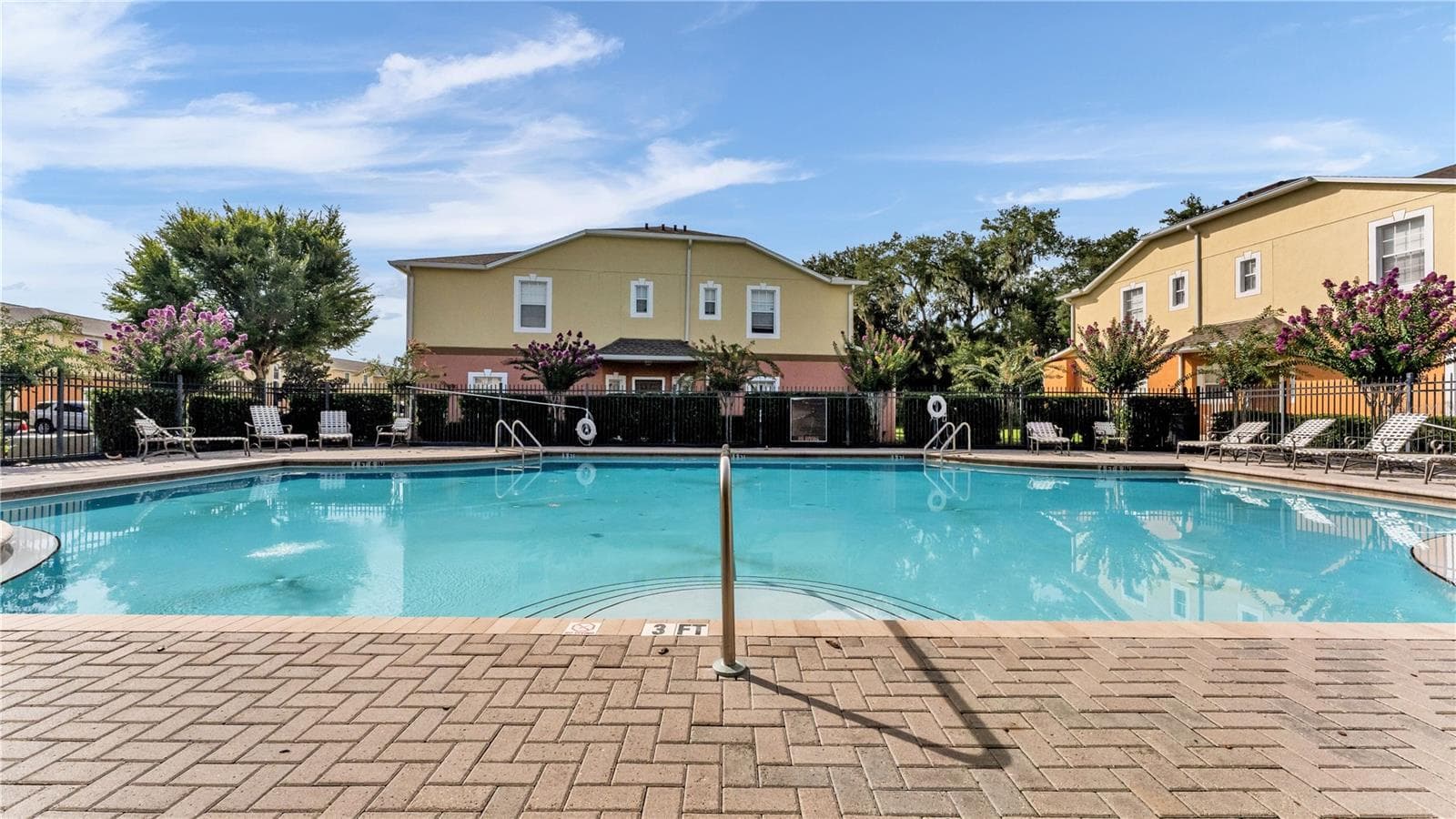Townhouse at 4171 SHADE TREE LN, LAKELAND, photo 32 of 46