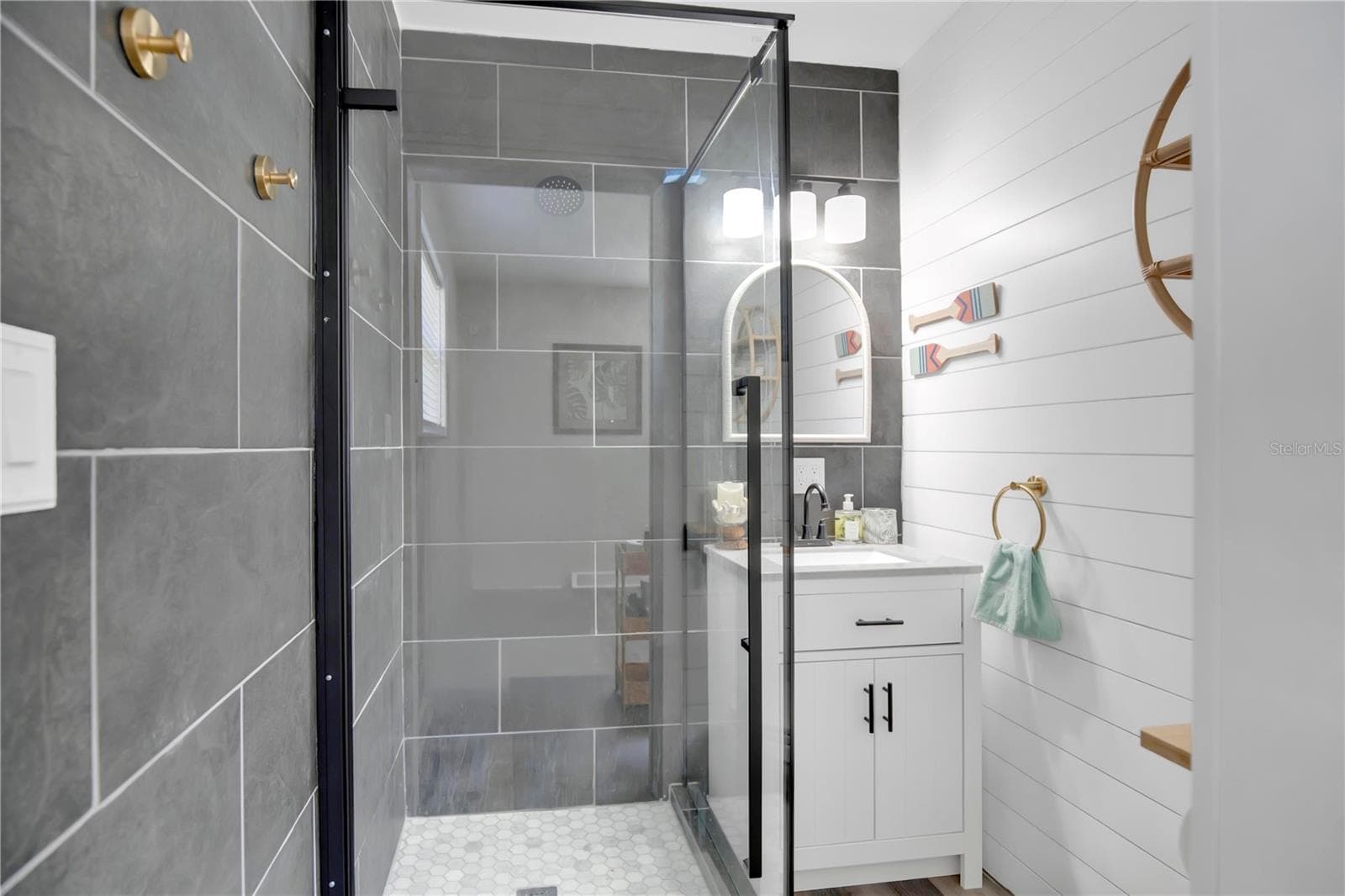 Primary bath - 735 MAGNOLIA AVE, HOLLY HILL