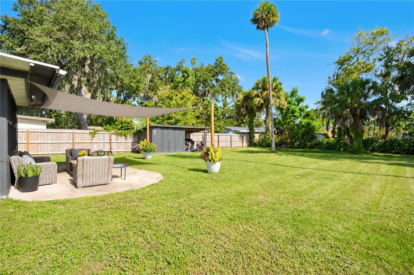 Single Family Residence at 735 MAGNOLIA AVE, HOLLY HILL, photo 16 of 20