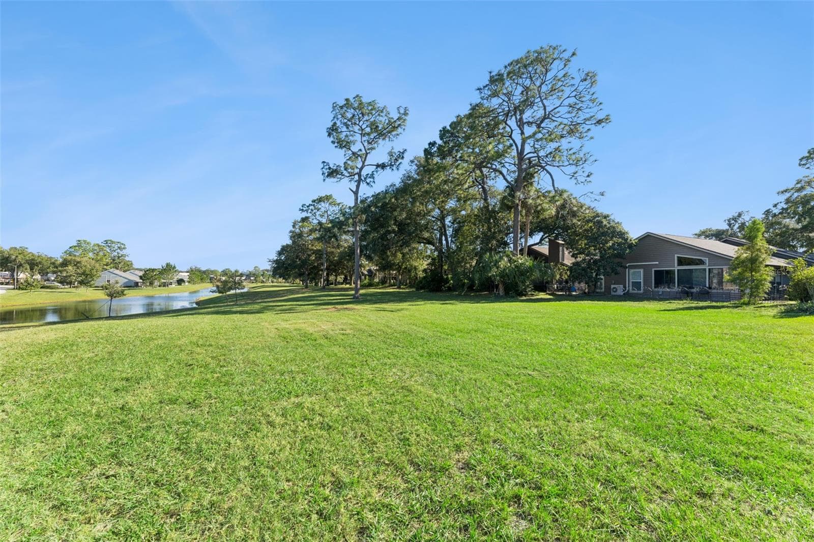 Single Family Residence at 259 W SABAL PALM PL, LONGWOOD, photo 42 of 51