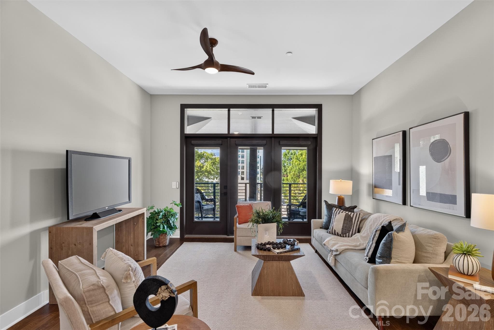 Condominium at 2401 Euclid Avenue, Charlotte, photo 11 of 52