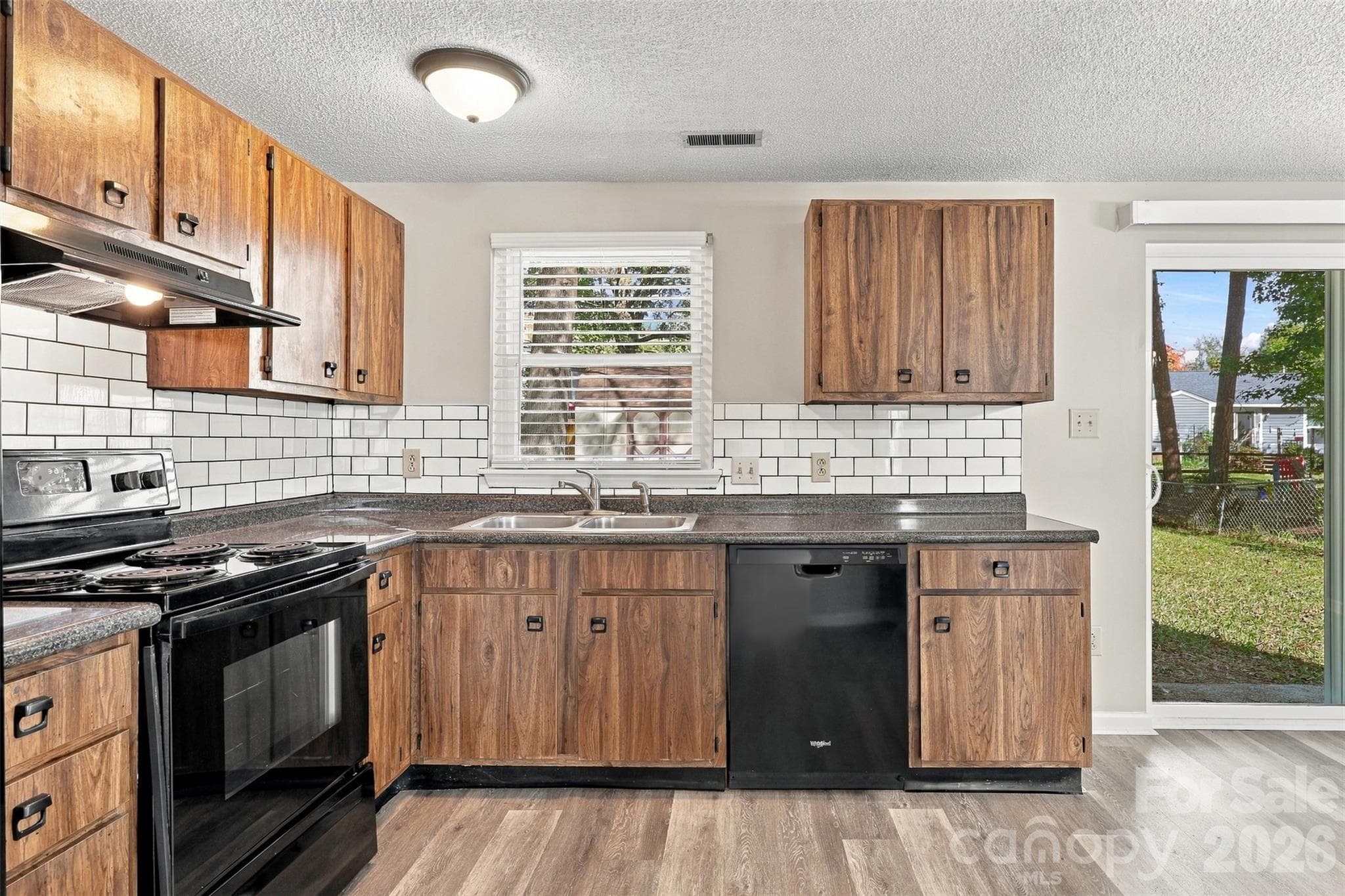 Single Family Residence at 5915 Sunset Chase Lane, Charlotte, photo 14 of 42