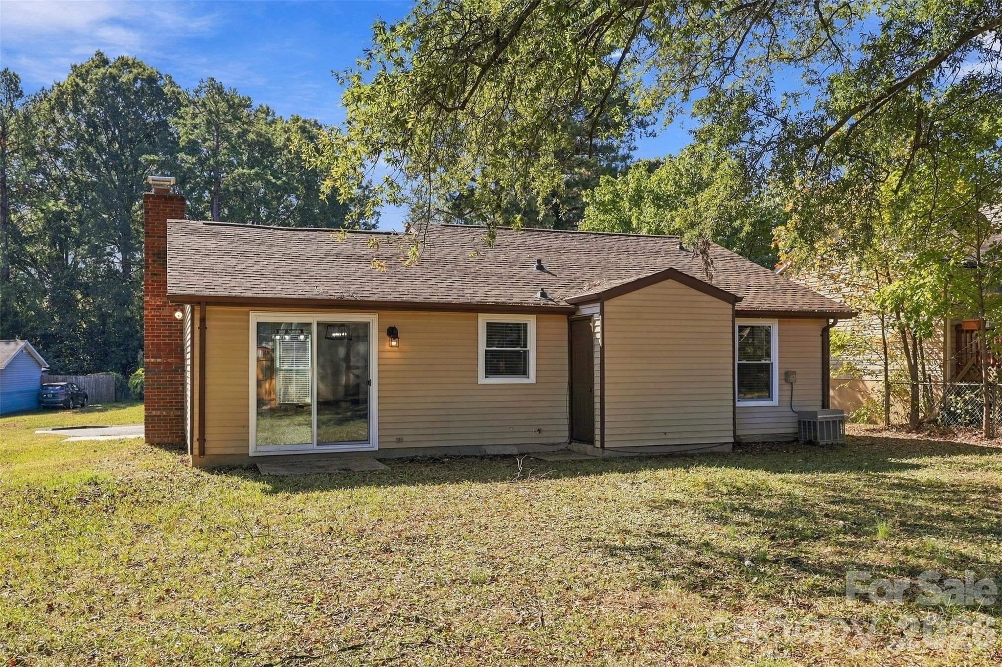 Single Family Residence at 5915 Sunset Chase Lane, Charlotte, photo 28 of 42