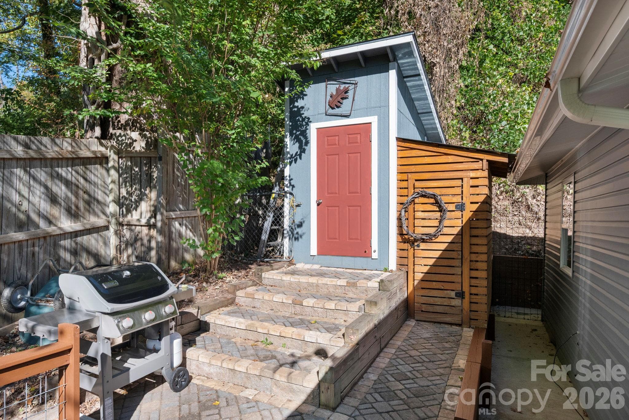 2 sheds - 2 Skyview Place, Asheville