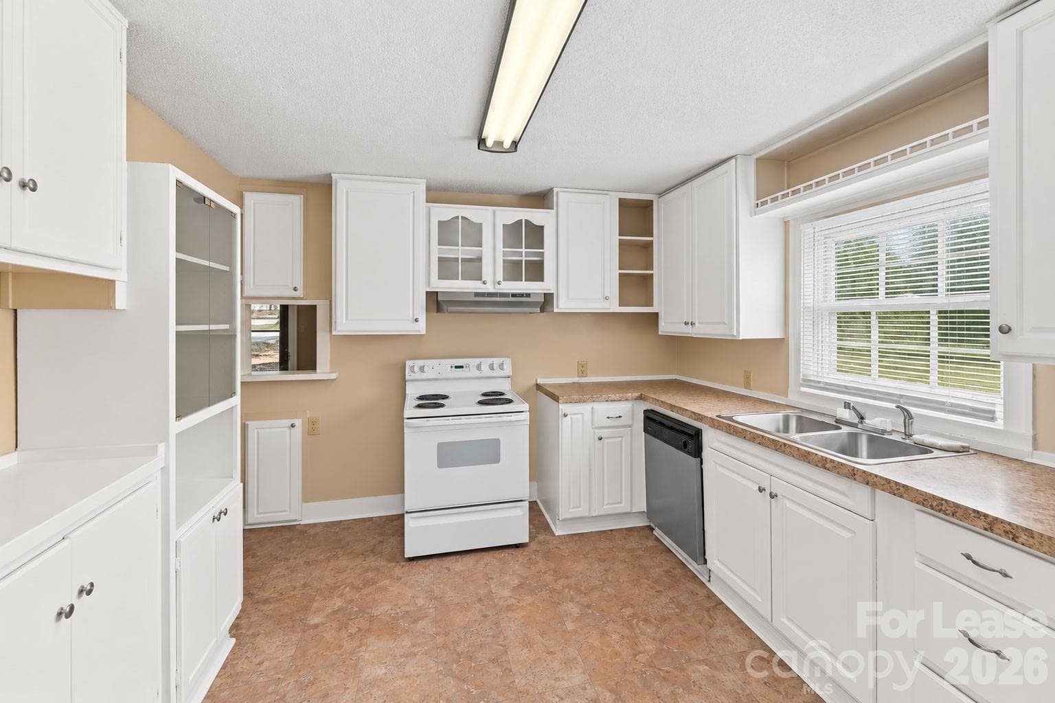 Single Family Residence at 133 Proctor Street, Gastonia, photo 2 of 20