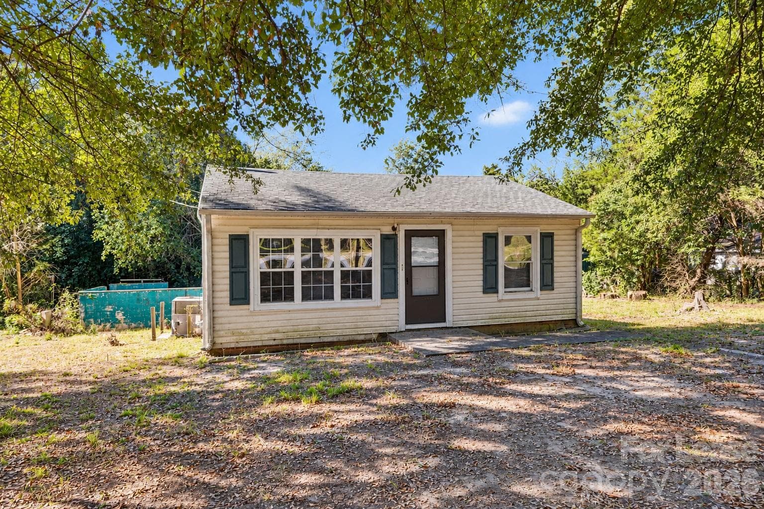 Single Family Residence at 133 Proctor Street, Gastonia, photo 9 of 20