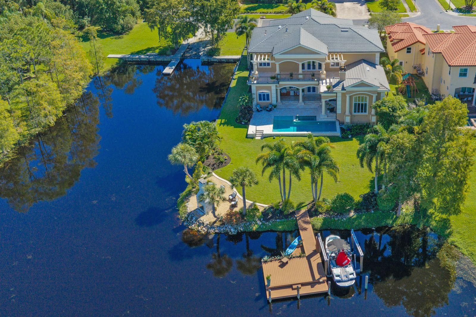 The Ultimate Lifestyle includes 2,500 Acres of Waterfront Recreation! - 2056 COVE TRCE, PALM HARBOR