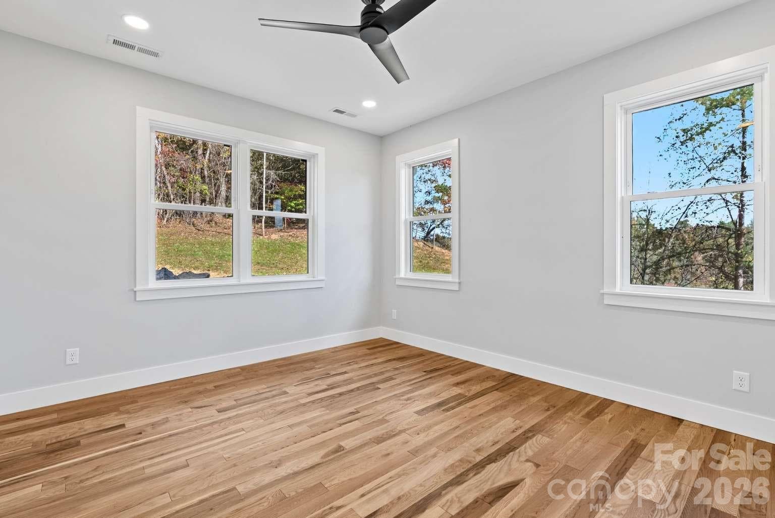 Single Family Residence at 139 Courtney Lane, Candler, photo 12 of 48