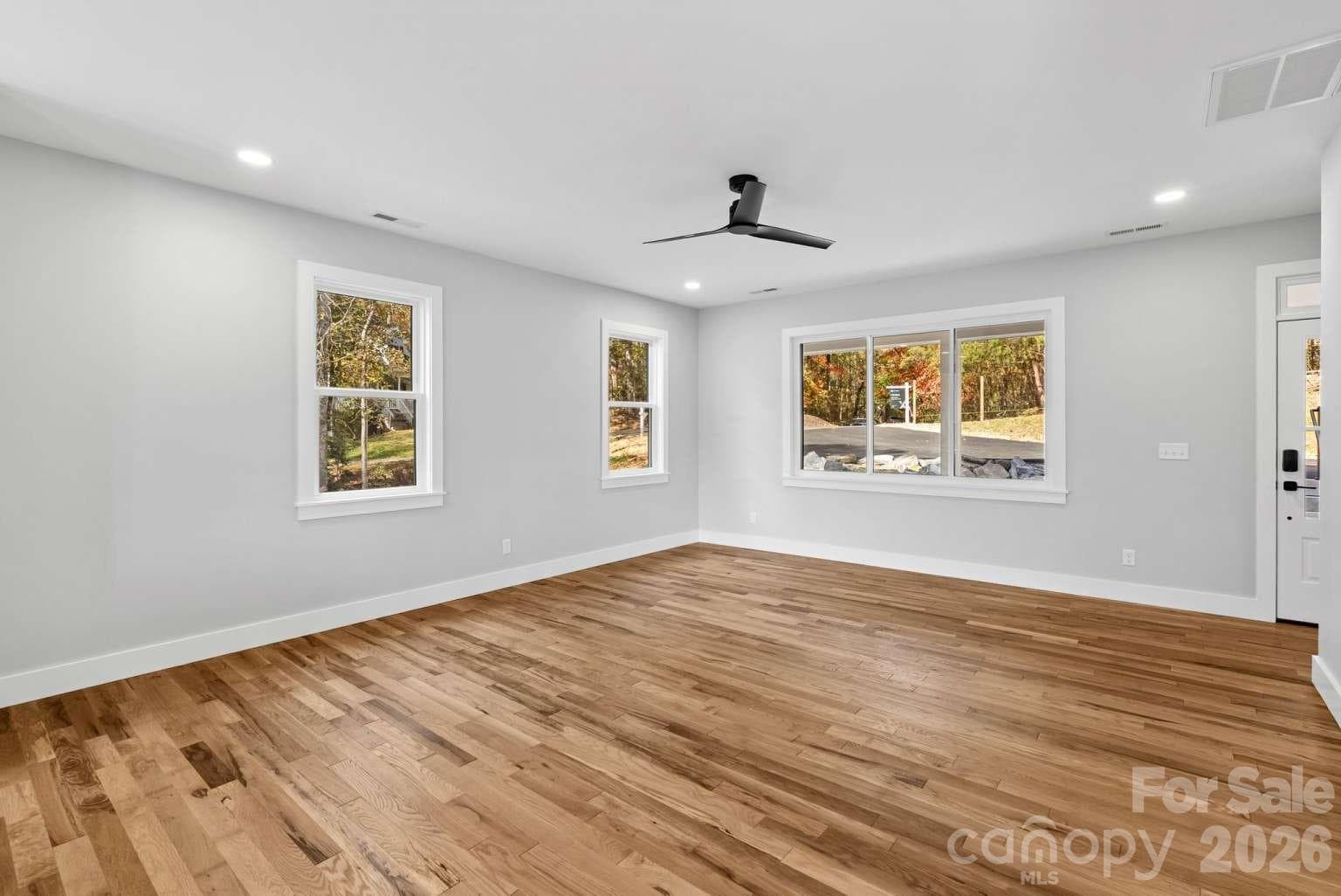 Single Family Residence at 139 Courtney Lane, Candler, photo 13 of 48