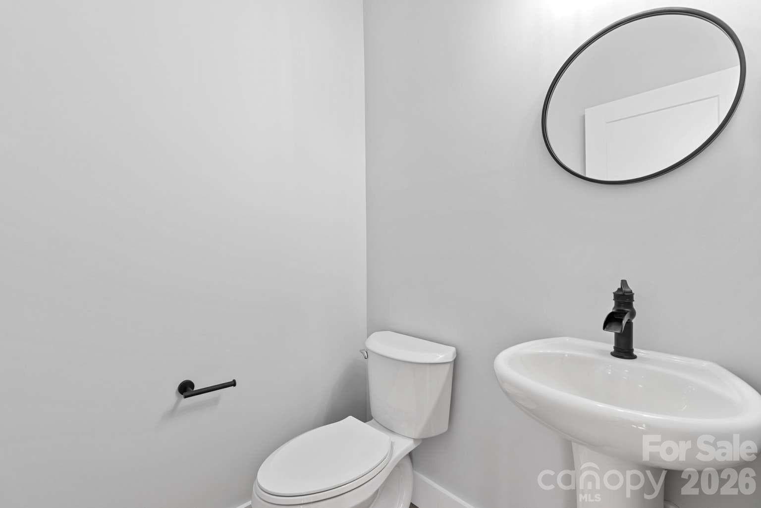 Single Family Residence at 139 Courtney Lane, Candler, photo 22 of 48