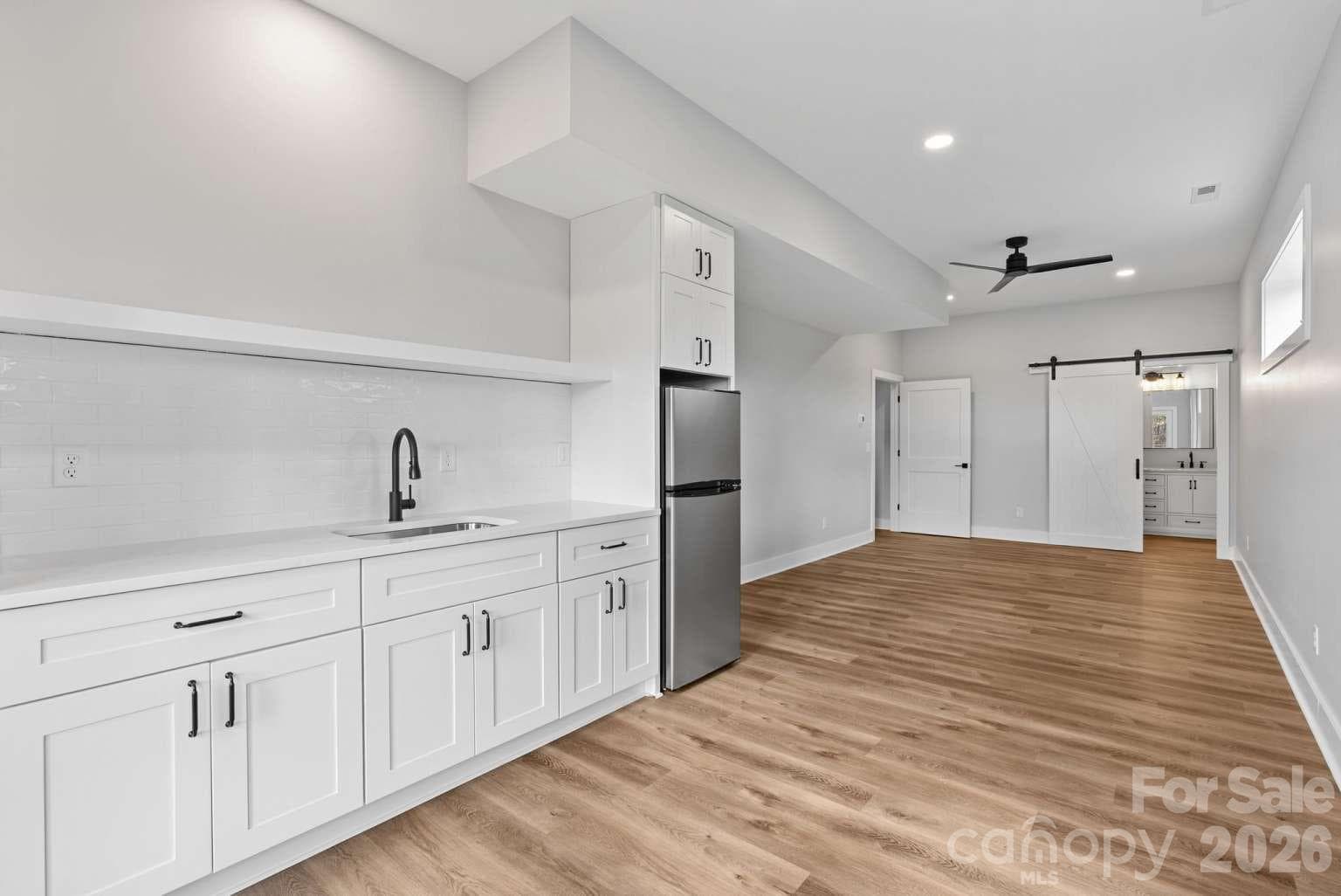 Single Family Residence at 139 Courtney Lane, Candler, photo 38 of 48